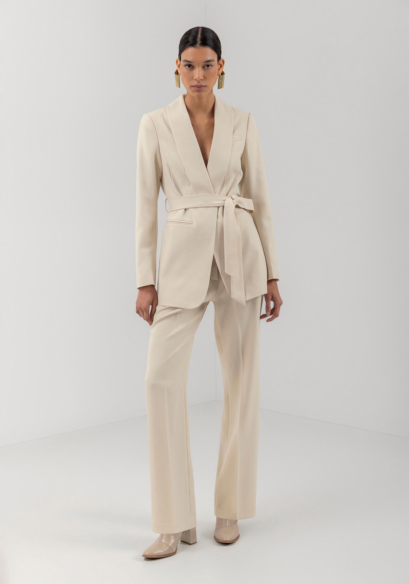 Blazer Alfaiataria Alongado Com Lapelas E Faixa Ajust&aacute;vel, , large.