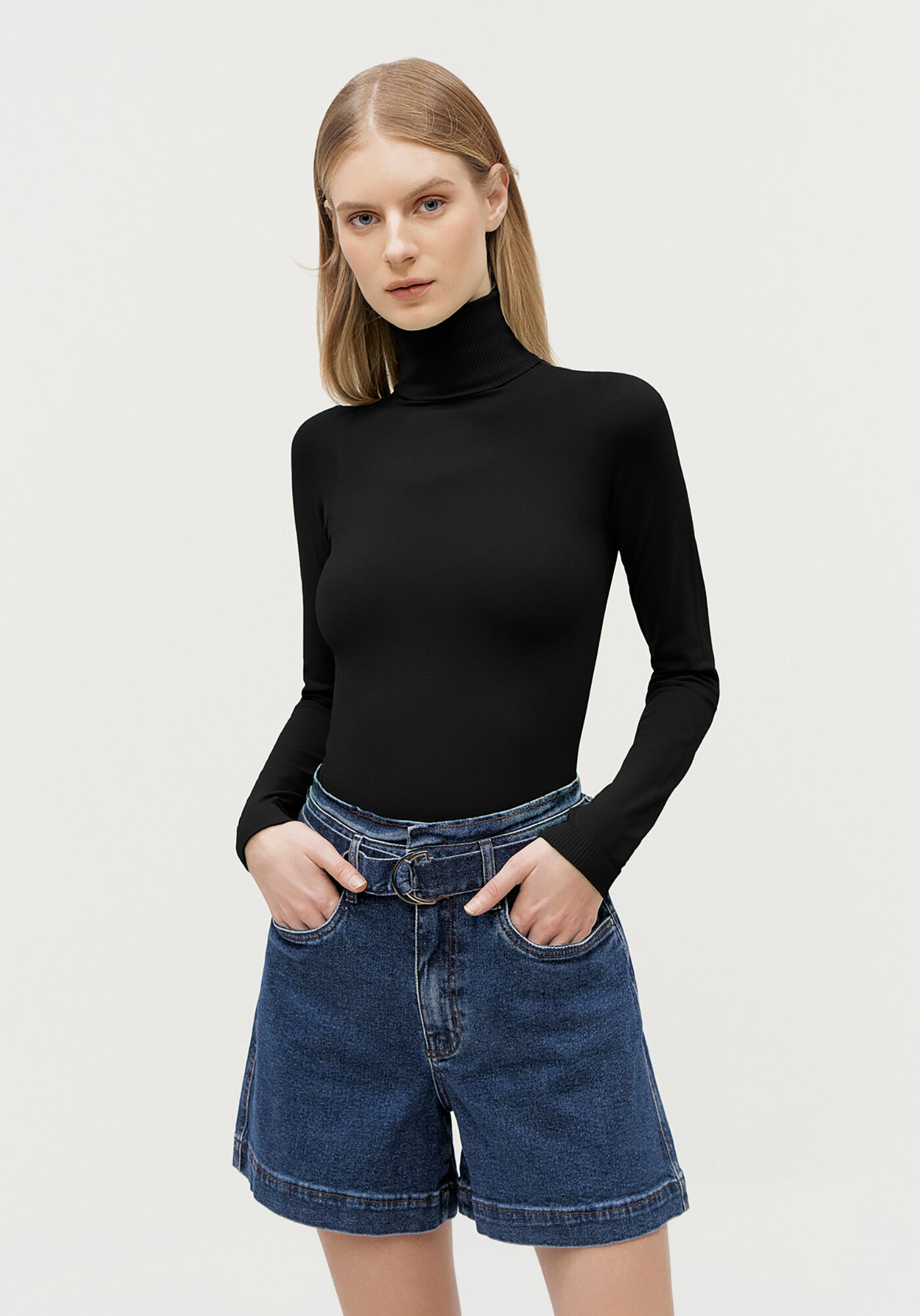 Blusa Manga Longa Basic com Gola Alta, PRETO REATIVO, large.