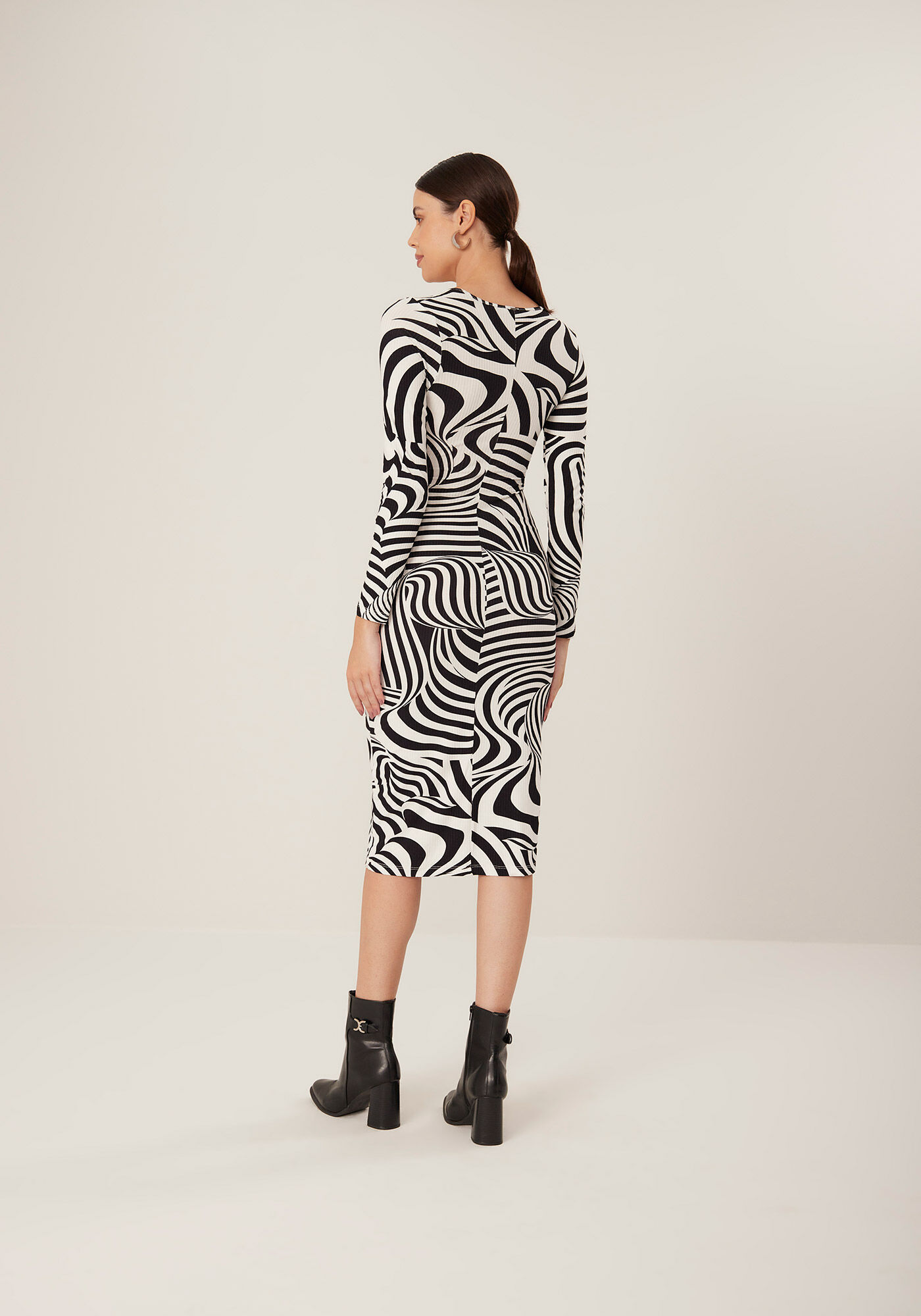 Vestido Estampado Midi Em Malha Canelada Com Recorte Frontal, SILHOUETTE BRANCO, large.