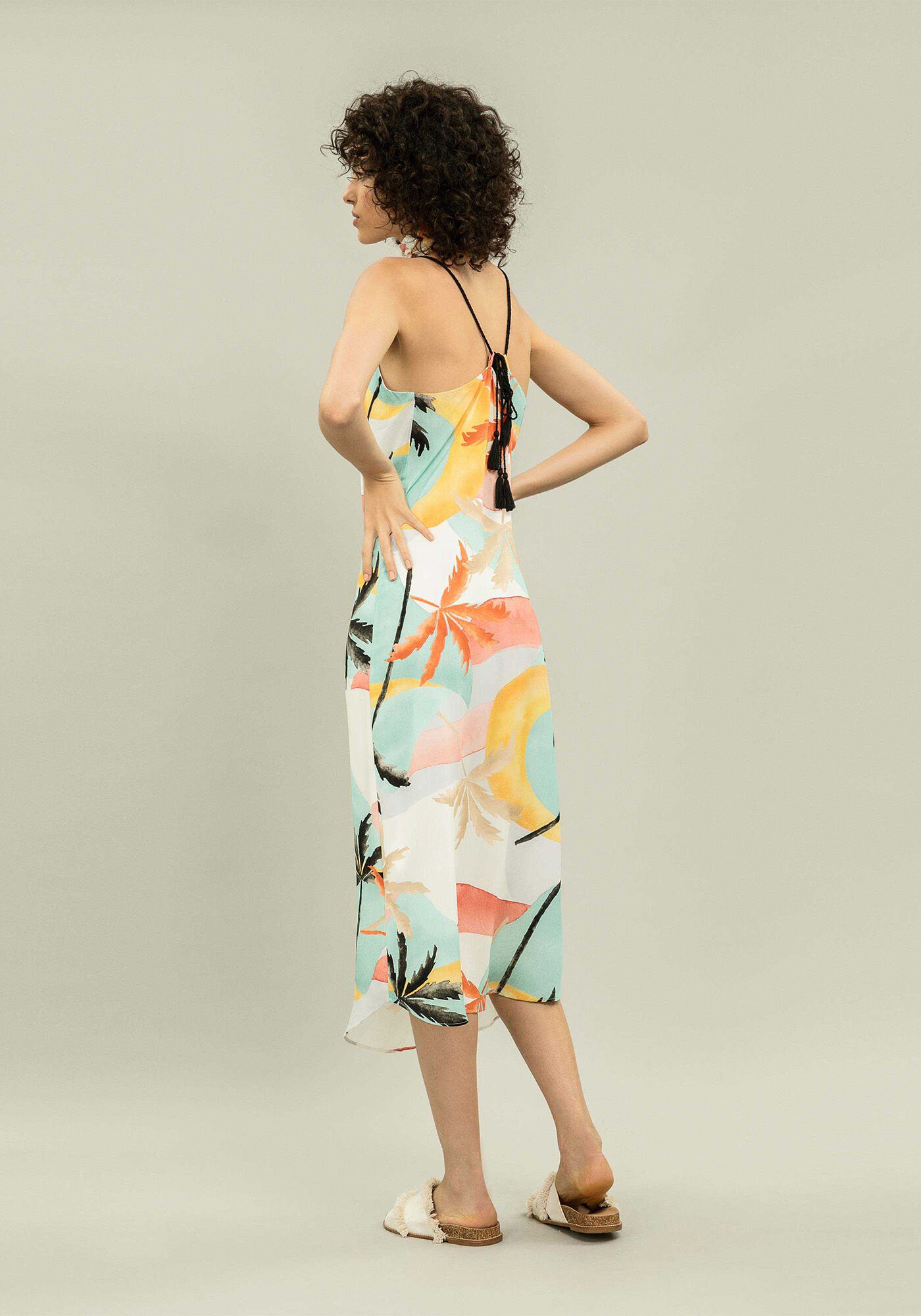 Vestido com Al&ccedil;as M&iacute;di Estampa, , large.