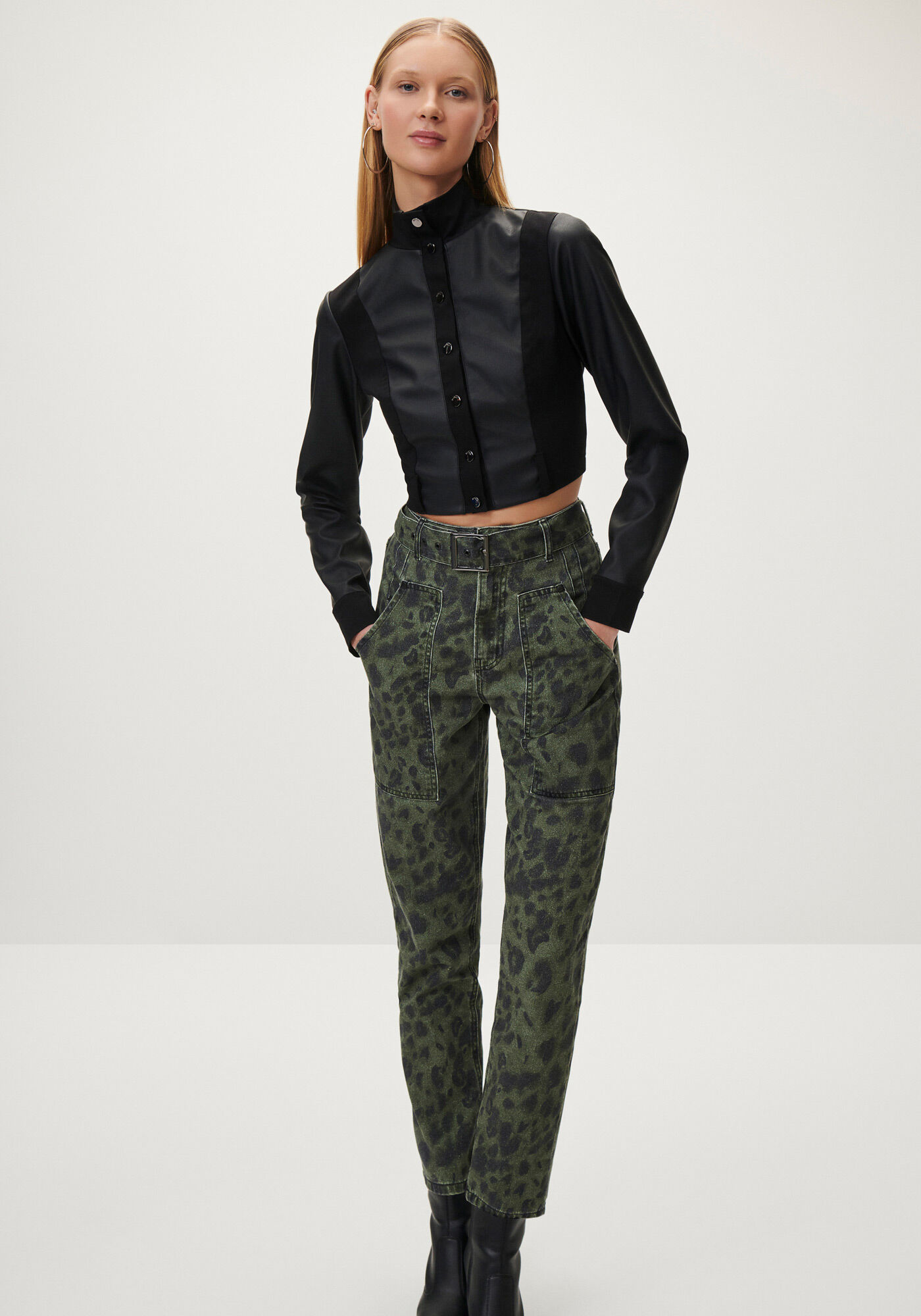 Cal&ccedil;a Sarja Mom Super Alta Animal Print com Cinto, , large.