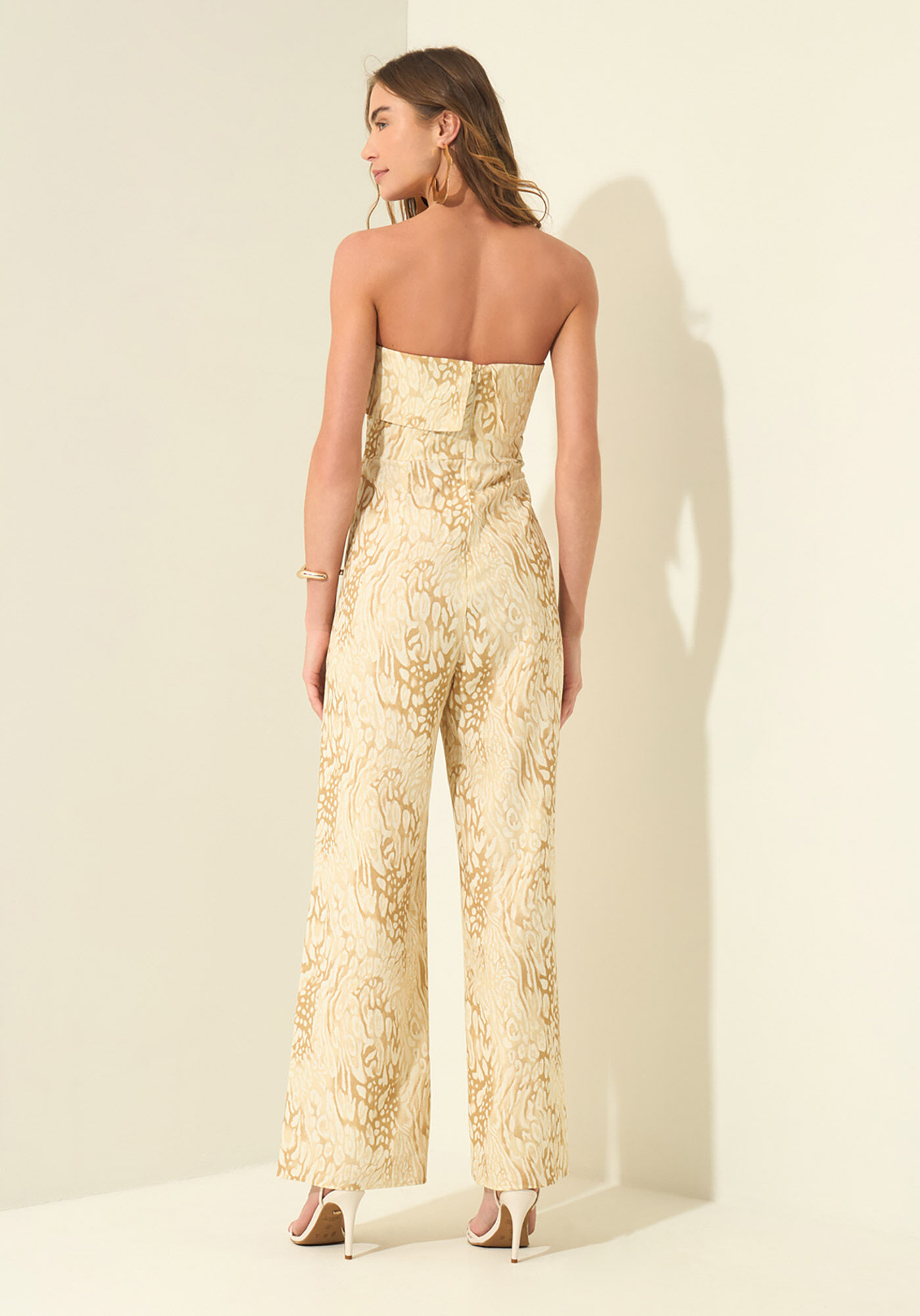 Macac&atilde;o Longo Estampado Sem Al&ccedil;as Com Linho, JAGUATIRICA BEGE, large.