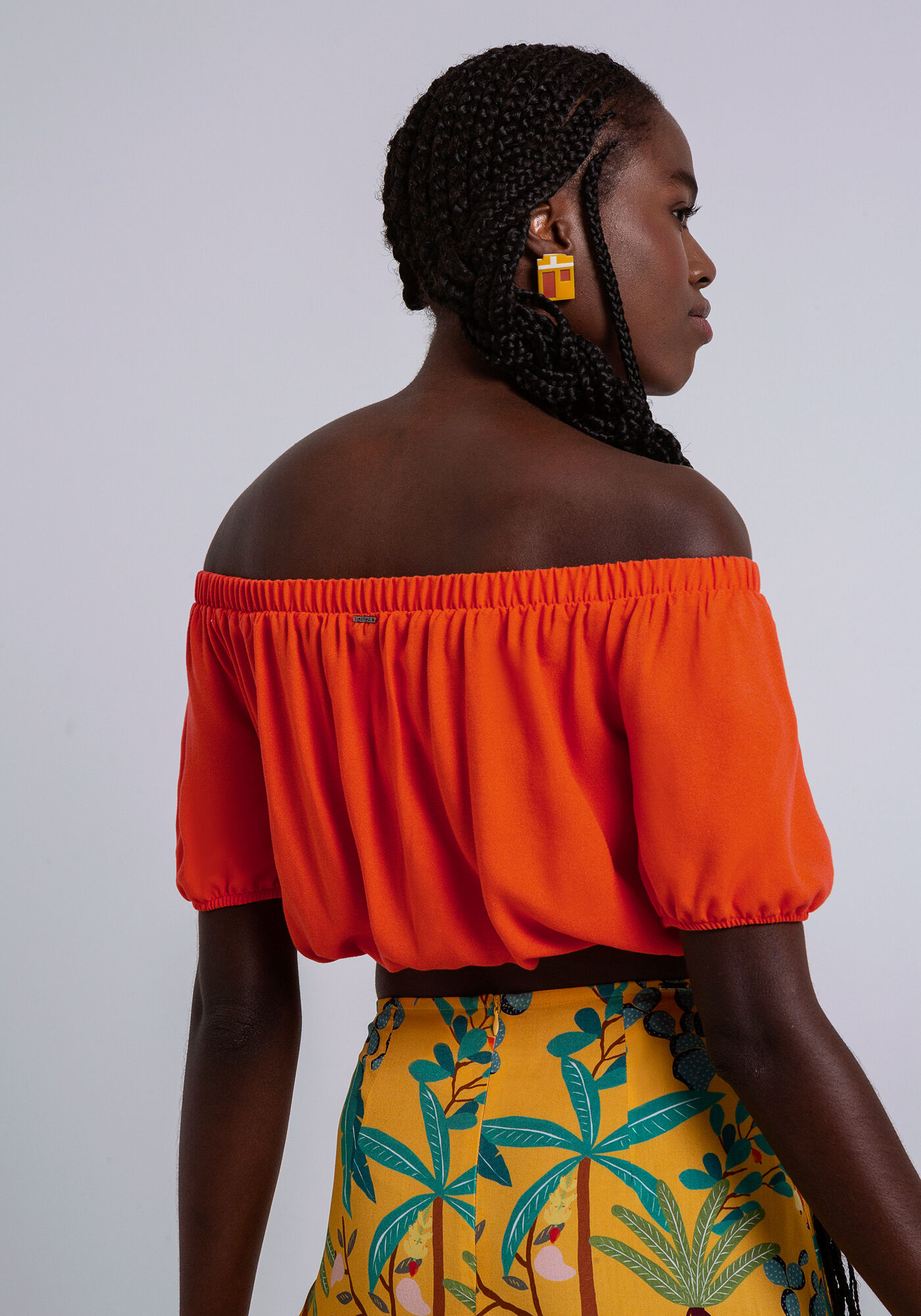 Blusa Cropped em Crepe Ombro a Ombro, , large.