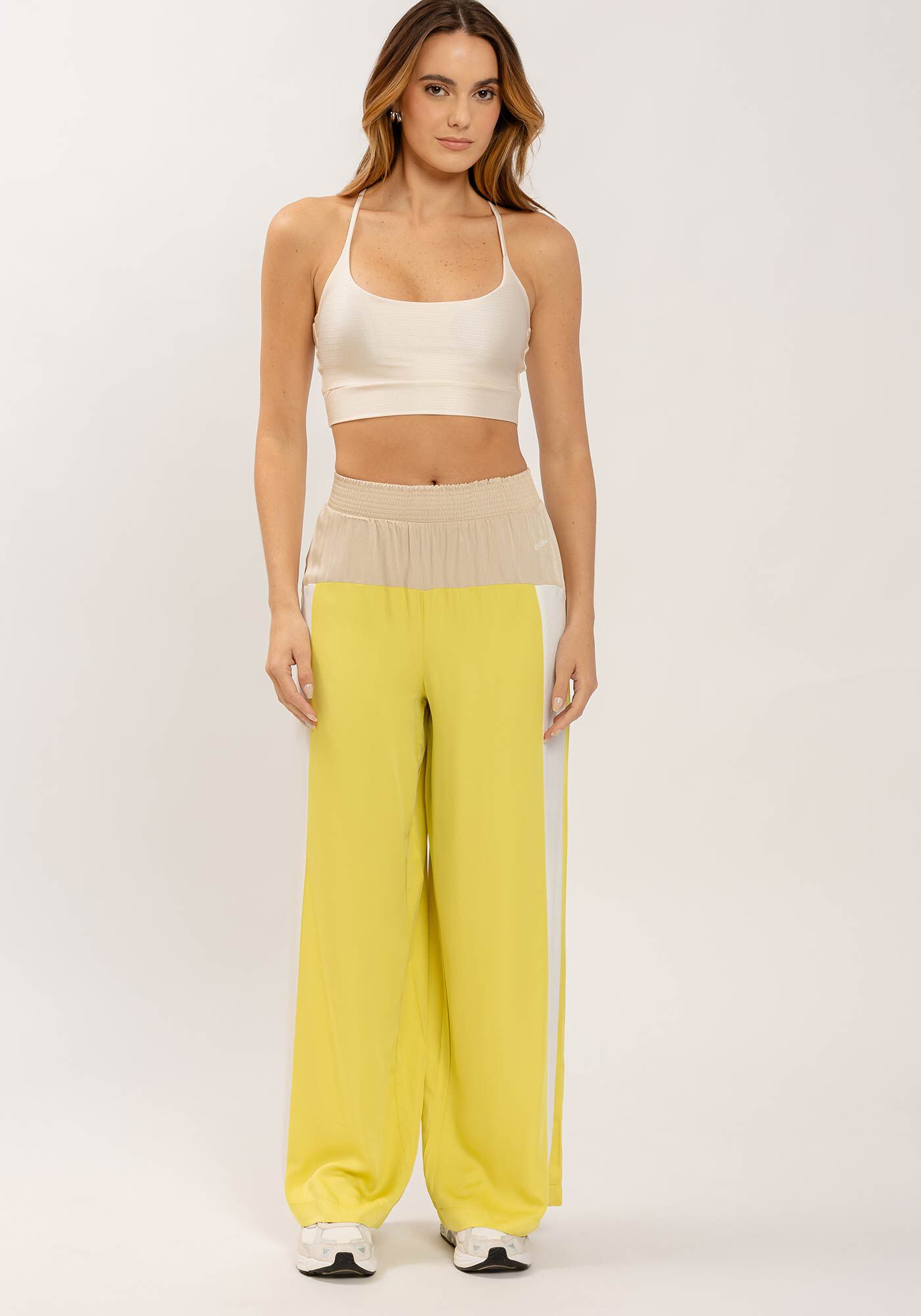 Cal&ccedil;a Reta Ampla MOVE Fitness com Recortes, , large.