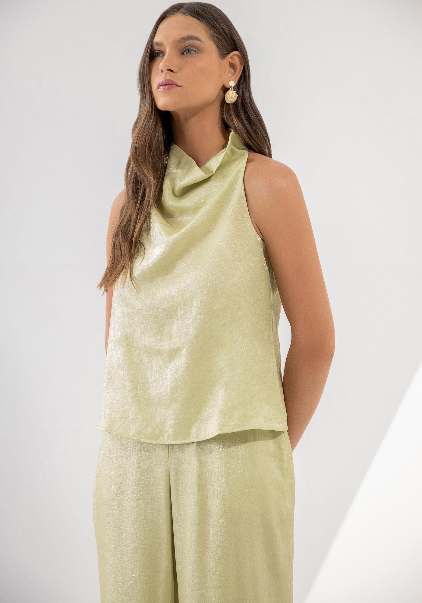 Blusa Halter Neck em Cetim com Gola Degag&ecirc;, , large.