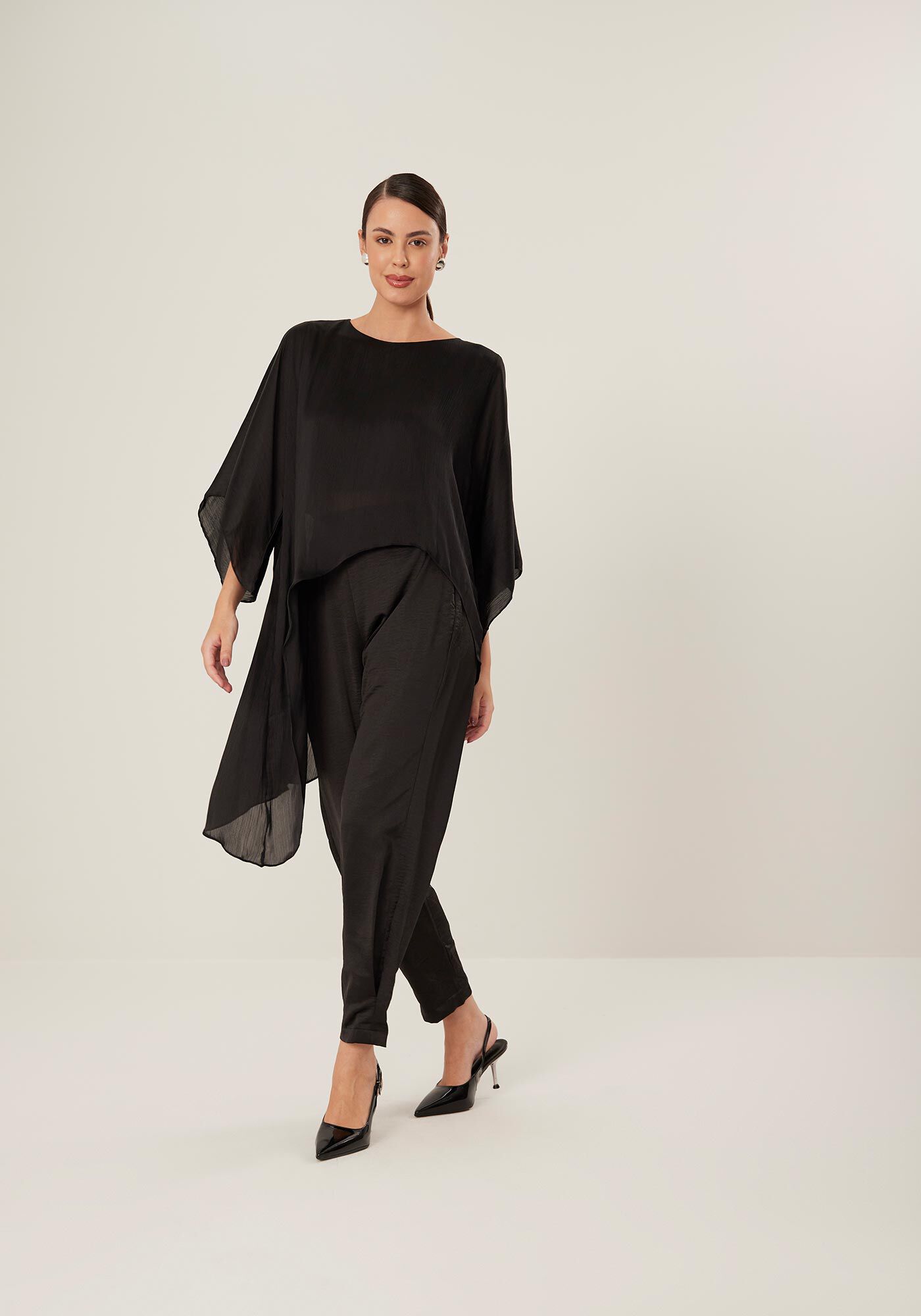Blusa Manga 3/4 T&uacute;nica Assim&eacute;trica com Ponta, PRETO REATIVO, large.