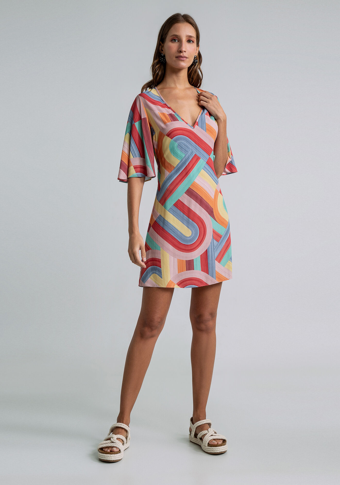 Vestido Curto Estampado Manga Sino