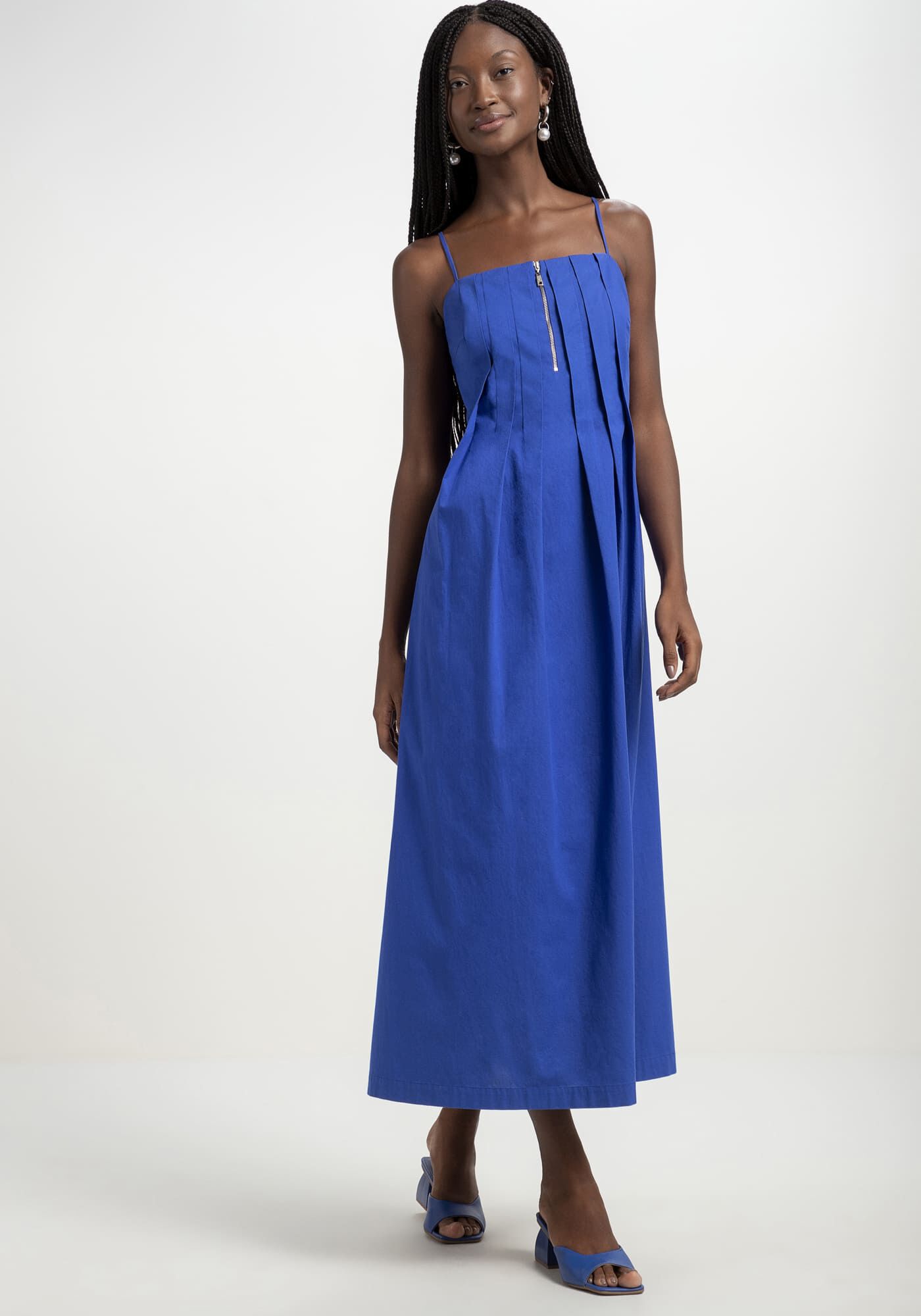Vestido midi em Tecido Plano com Pregas Lez a Lez