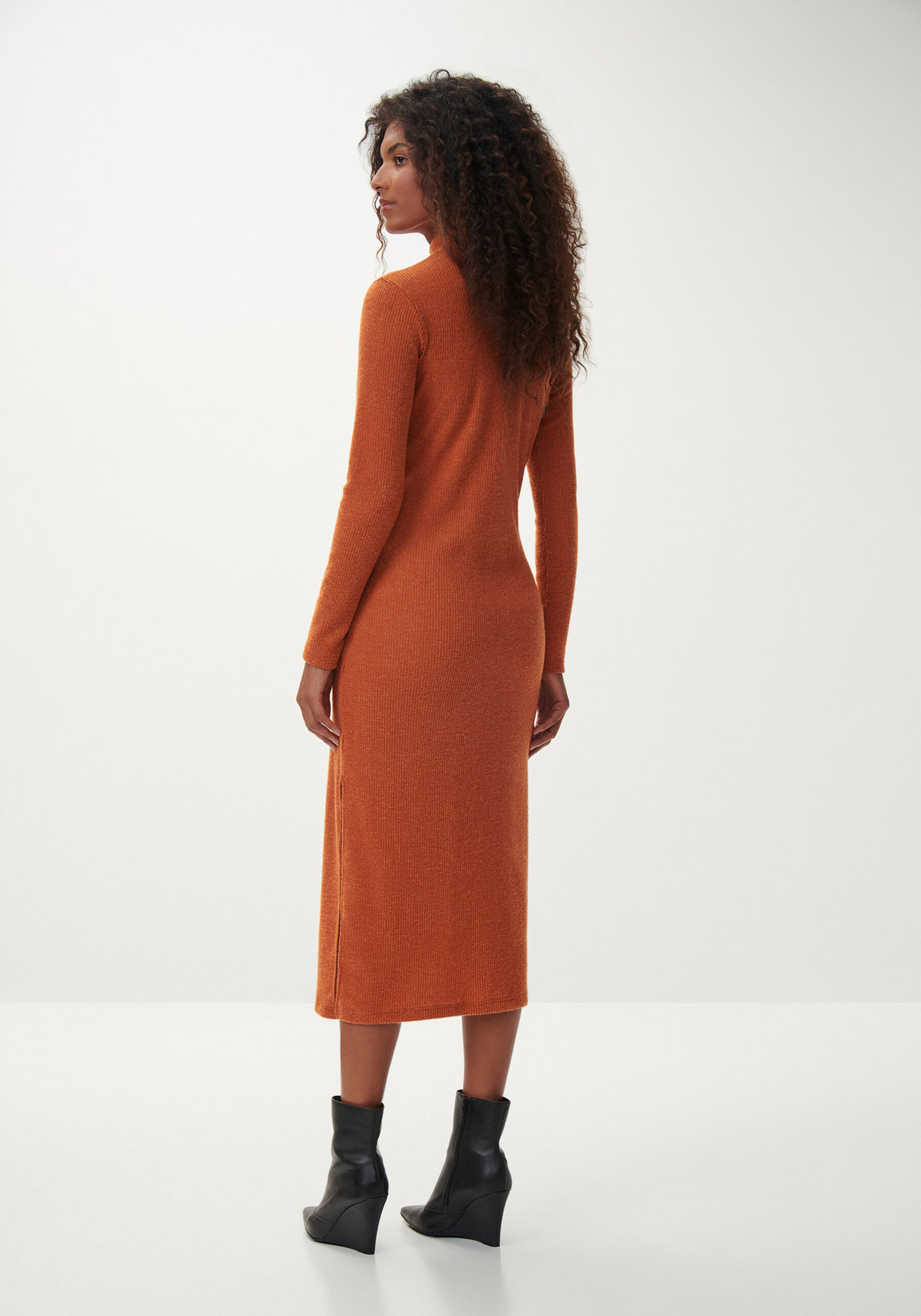 Vestido Midi Manga Longa Canelado com Gola, . Vestido Midi Manga Longa Canelado com Gola, , large.