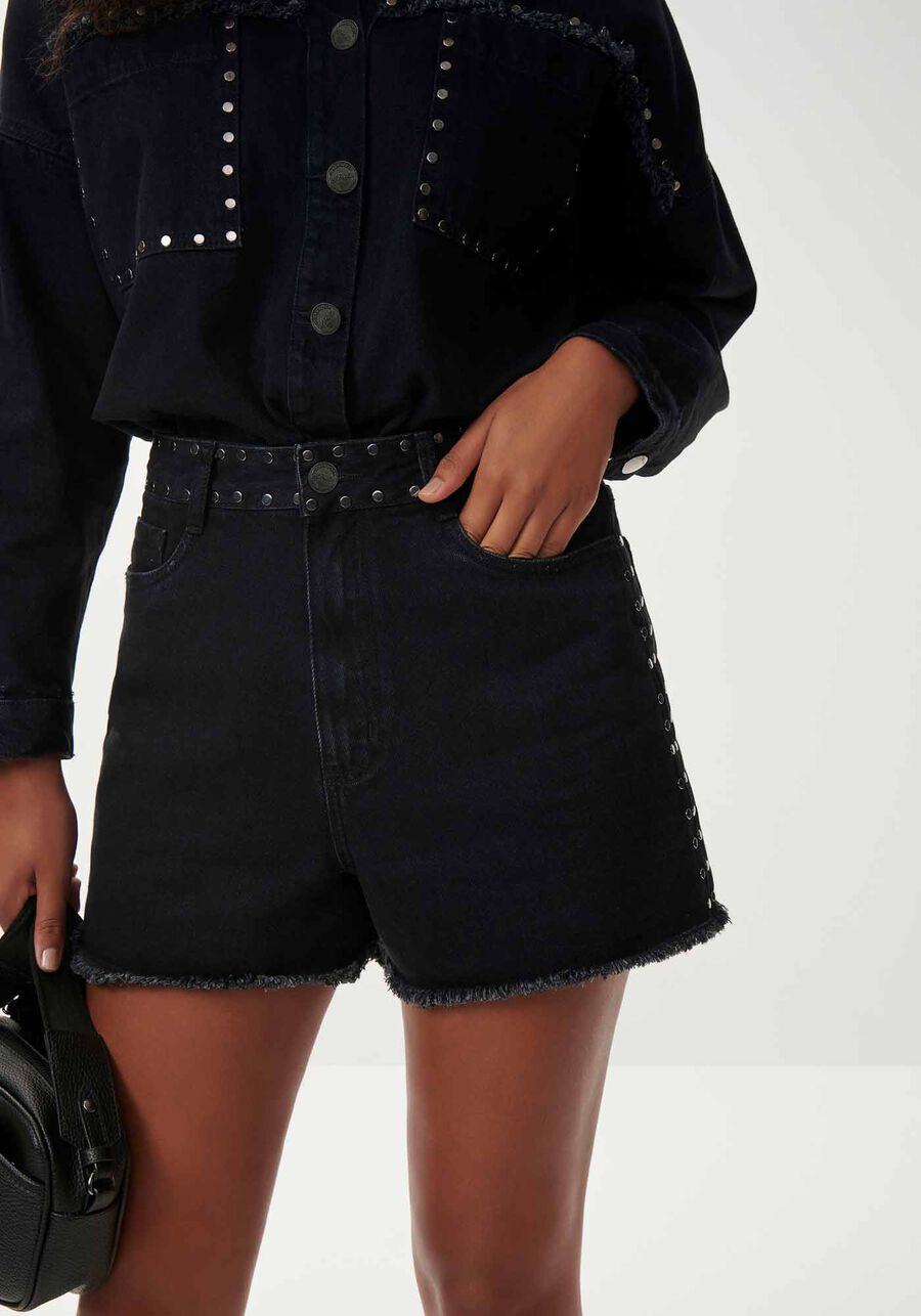 Shorts Jeans Hot Pant Super Alto com Tachas, PRETO REATIVO. Shorts Jeans Hot Pant Super Alto com Tachas, PRETO REATIVO, large.