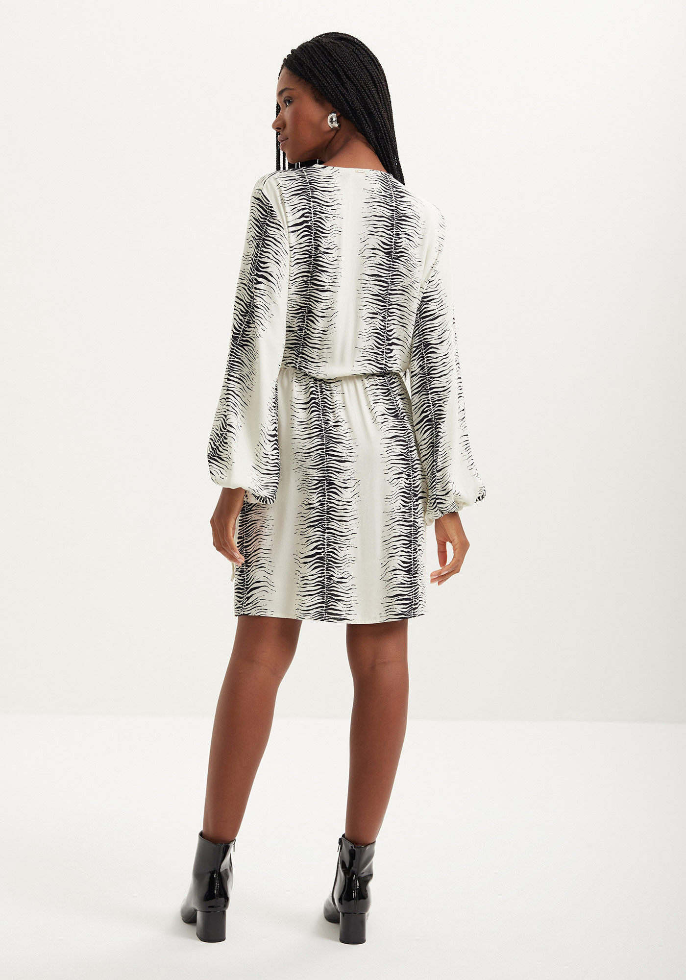 Vestido Estampado Transpassado Com Mangas Longas E Amarra&ccedil;&atilde;o, ZEBRA STRIPES PRETO, large.