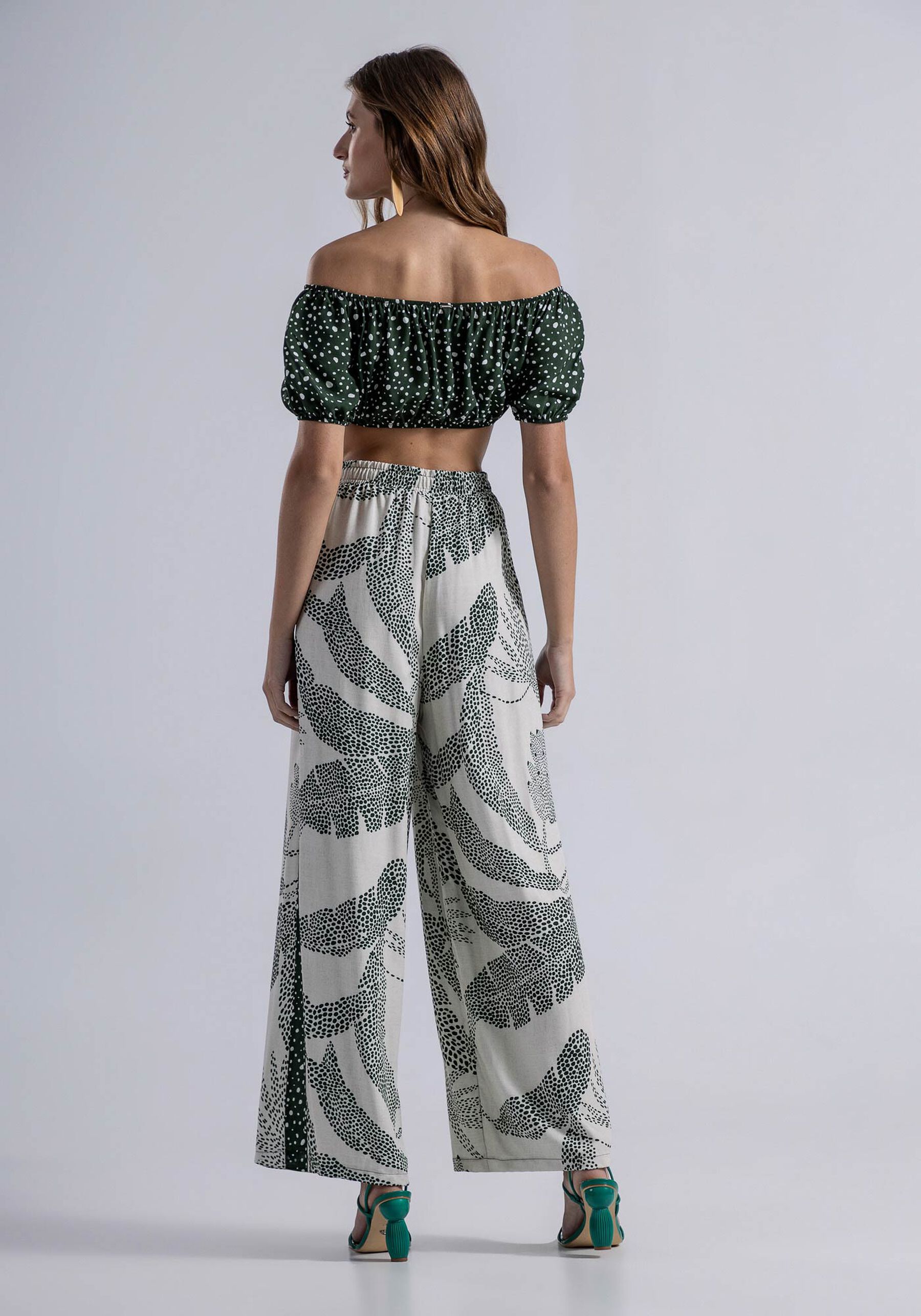 Blusa Cropped em Viscose Ombro a Ombro, TAIA. Blusa Cropped em Viscose Ombro a Ombro, TAIA, large.