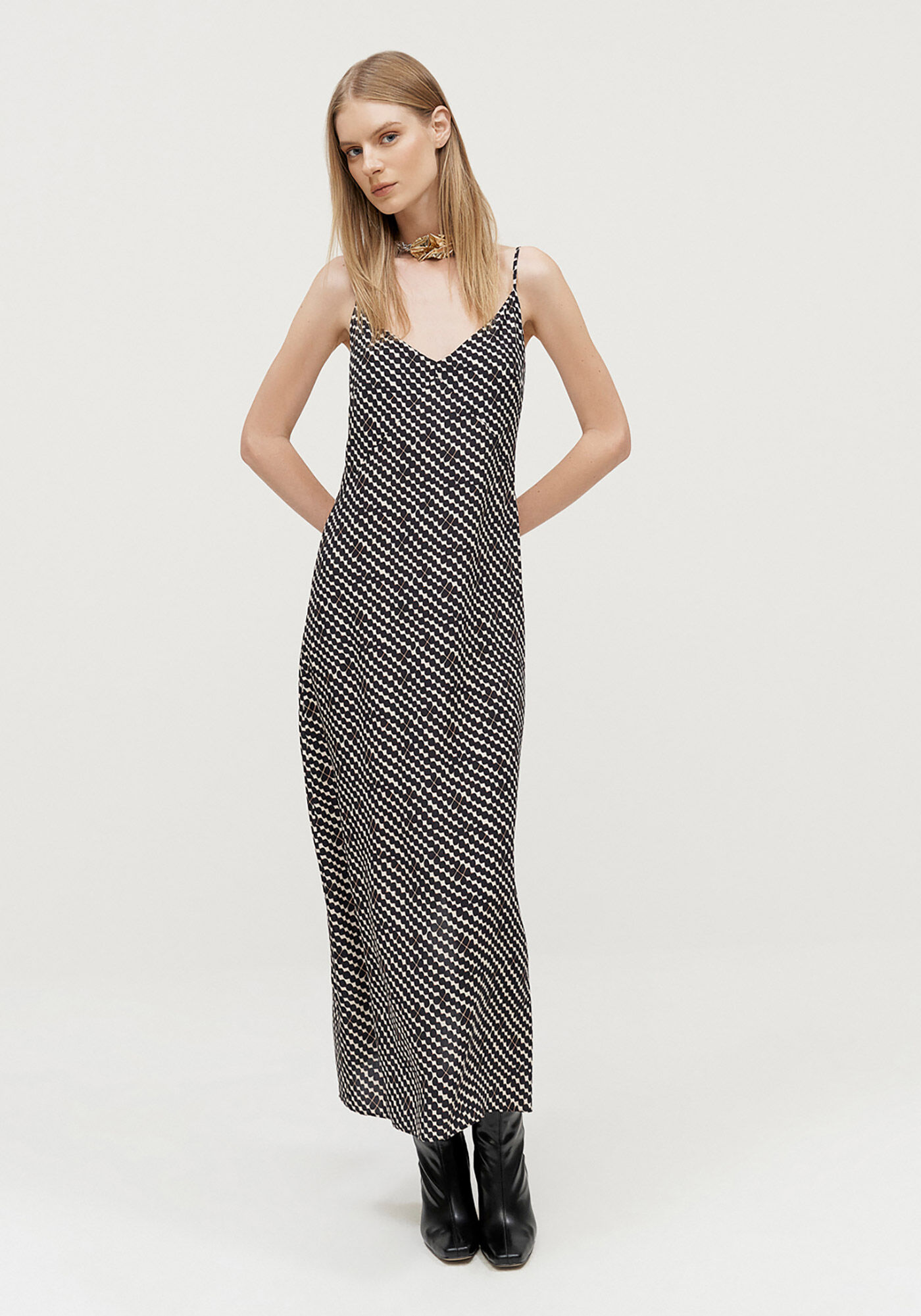 Vestido Midi Estampado em Viscose com Decote V, PATTERN, large.