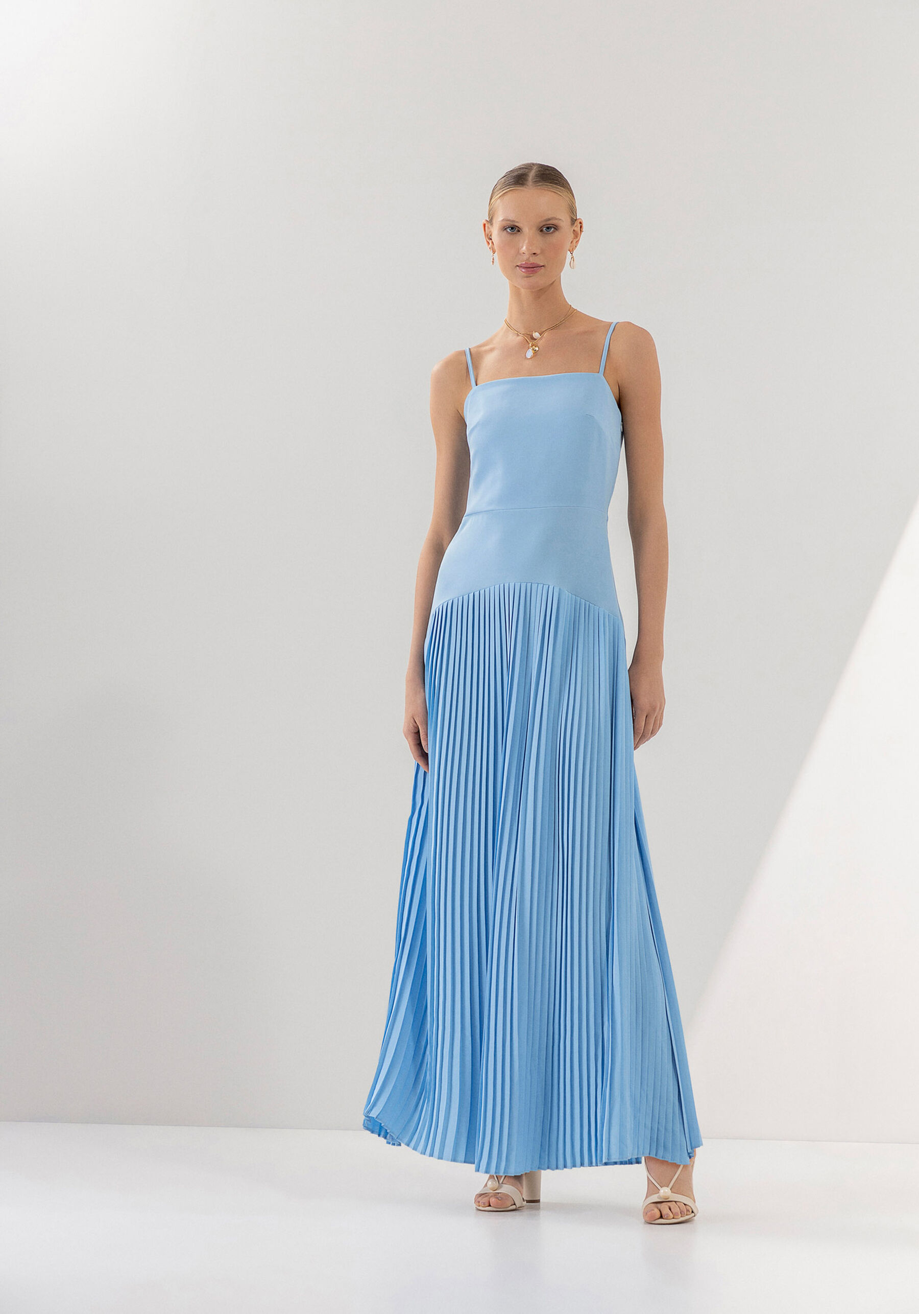 Vestido Longo Alças com Recorte Plissado, . Vestido Longo Alças com Recorte Plissado, , large.