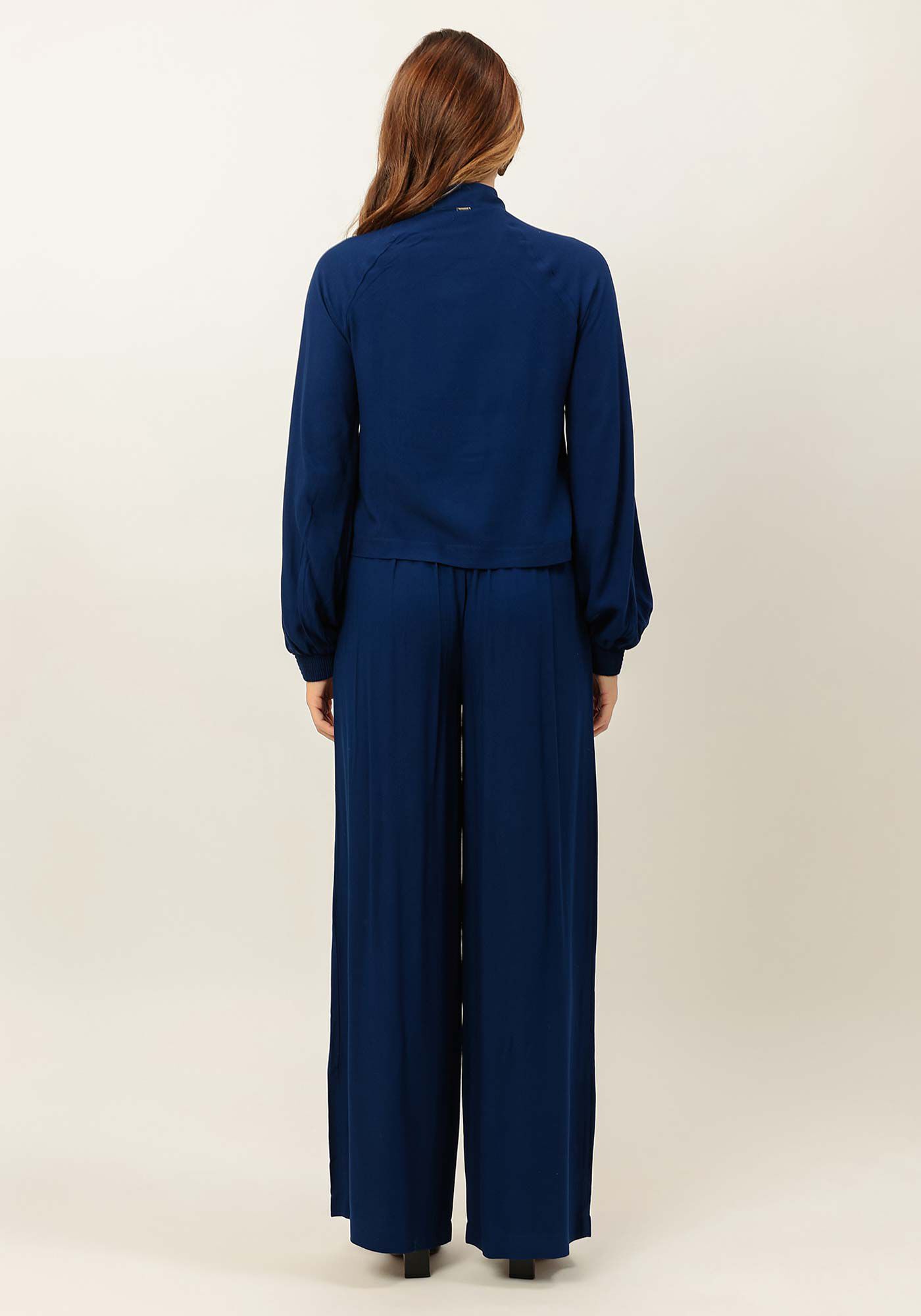 Conjunto em Crepe com Blus&atilde;o e Cal&ccedil;a Pantalona, AZUL STARRY, large.