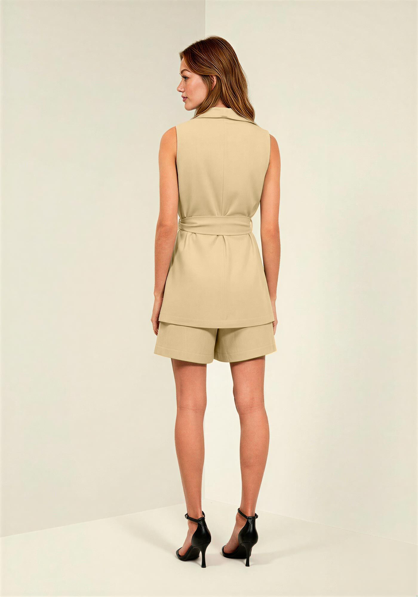 Colete Alongado Com Lapelas E Faixa Em Tecido Plano, BEGE BISCUIT, large.