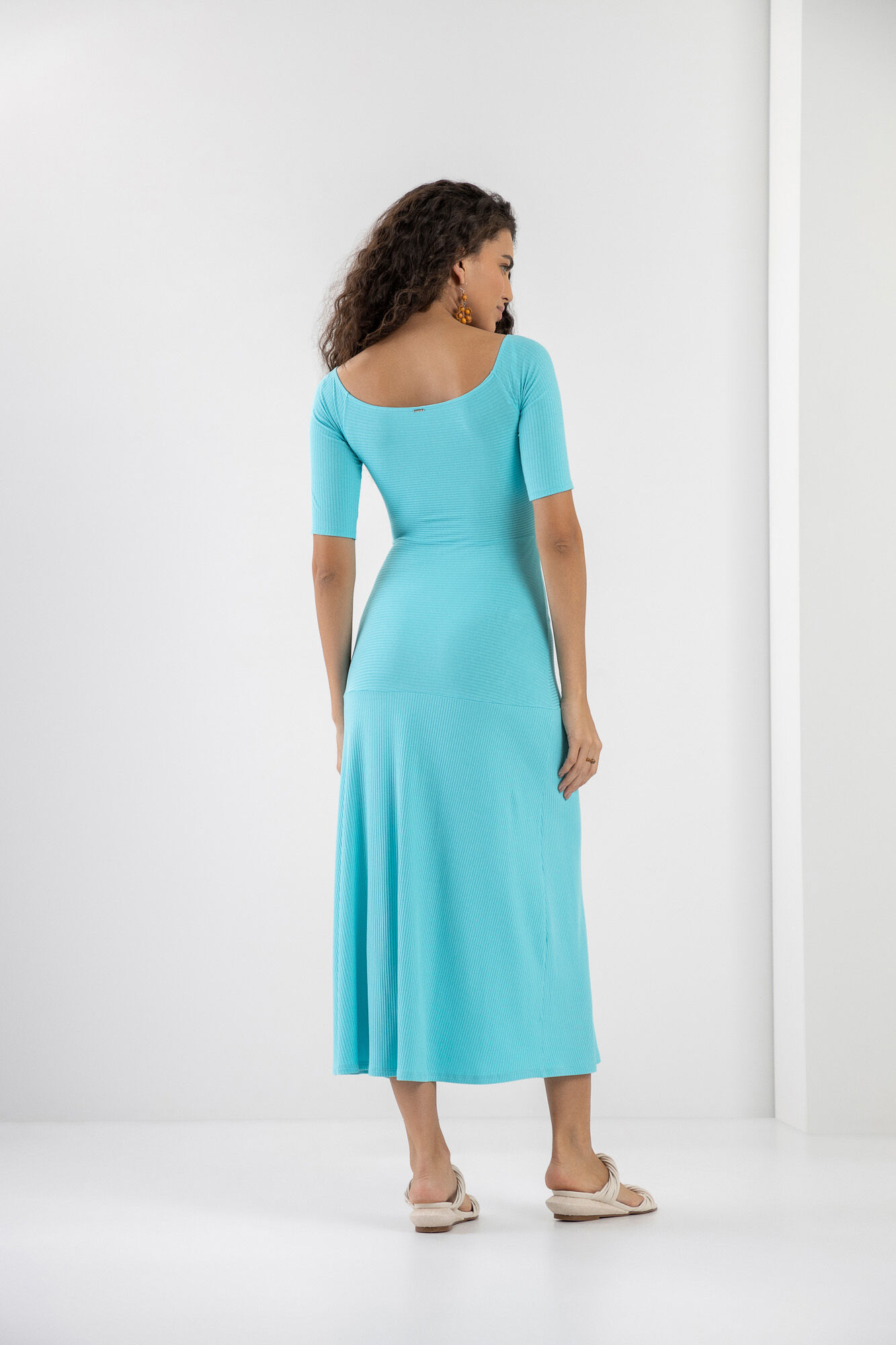 Vestido Midi Canelado com Cut Out e Fenda, AZUL MARUJO, large.