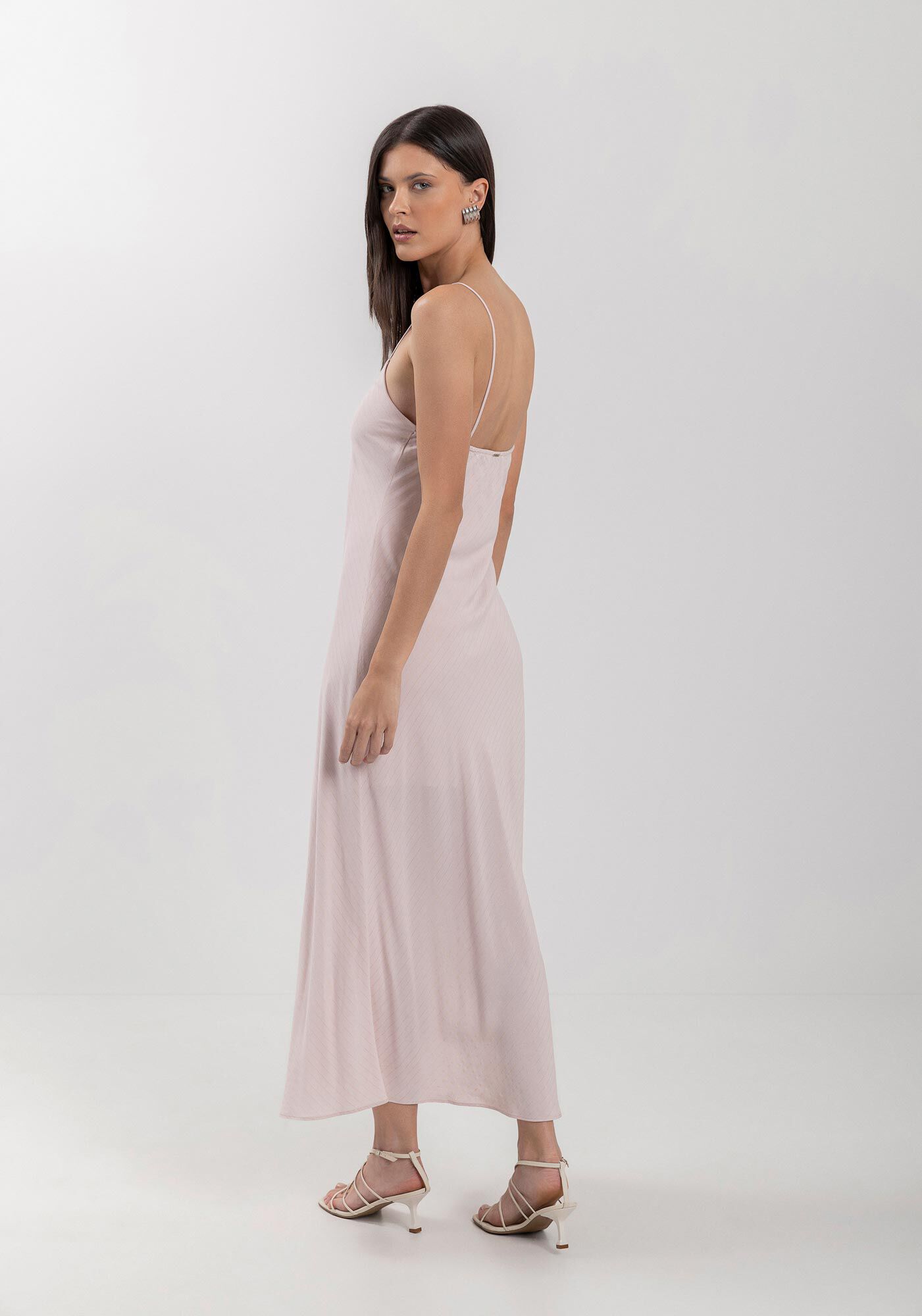 Vestido De Al&ccedil;as Midi Ch&aacute; Em Viscose Com Fios De Lurex, , large.