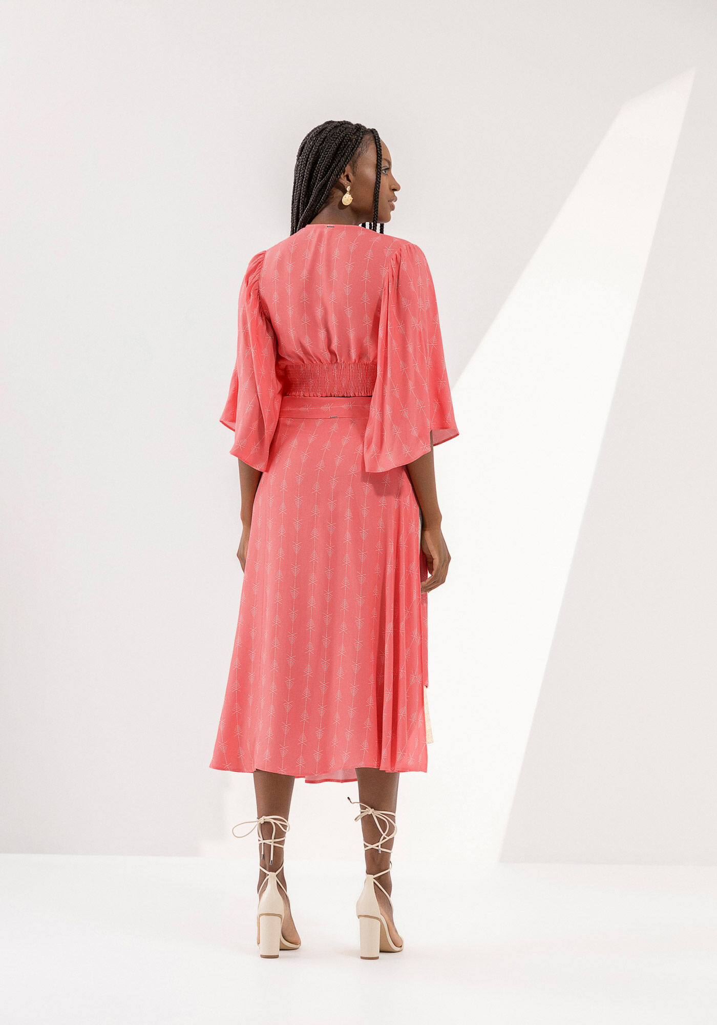 Saia Midi Estampada com Sobreposi&ccedil;&atilde;o, , large.