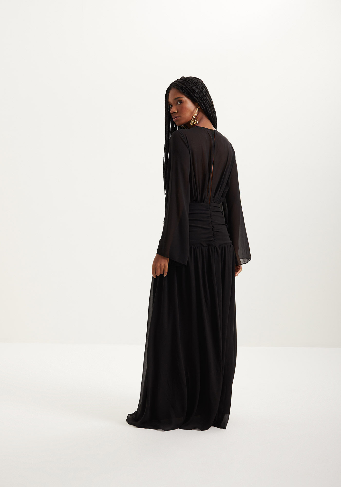 Vestido Longo Franzido Com Mangas Fluidas E Decote Em V, , large.