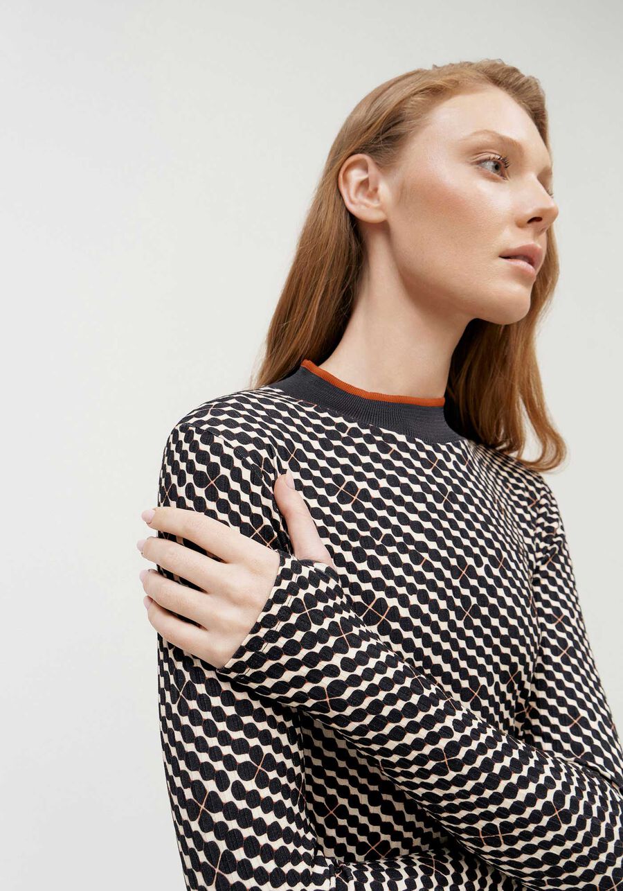 Blusa Manga Longa Canelada com Gola Alta Retilínea, PATTERN. Blusa Manga Longa Canelada com Gola Alta Retilínea, PATTERN, large.