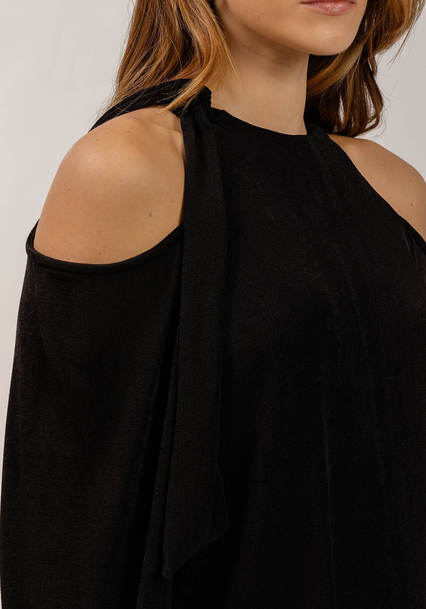 Blusa Manga Longa com Recorte Ombros e Amarra&ccedil;&atilde;o, PRETO REATIVO, large.