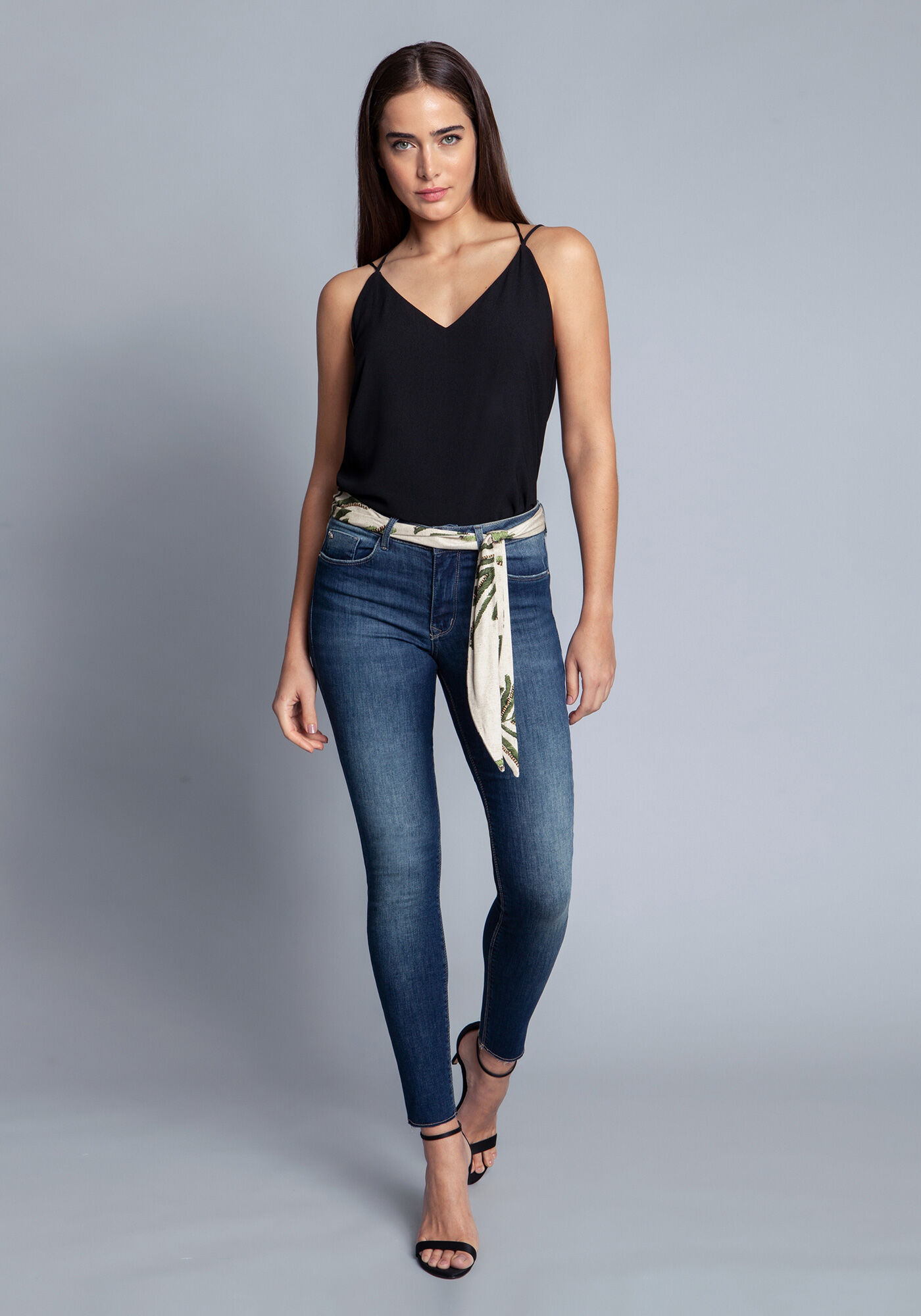 Cal&ccedil;a Jeans Com Elastano Cropped Bali, , large.