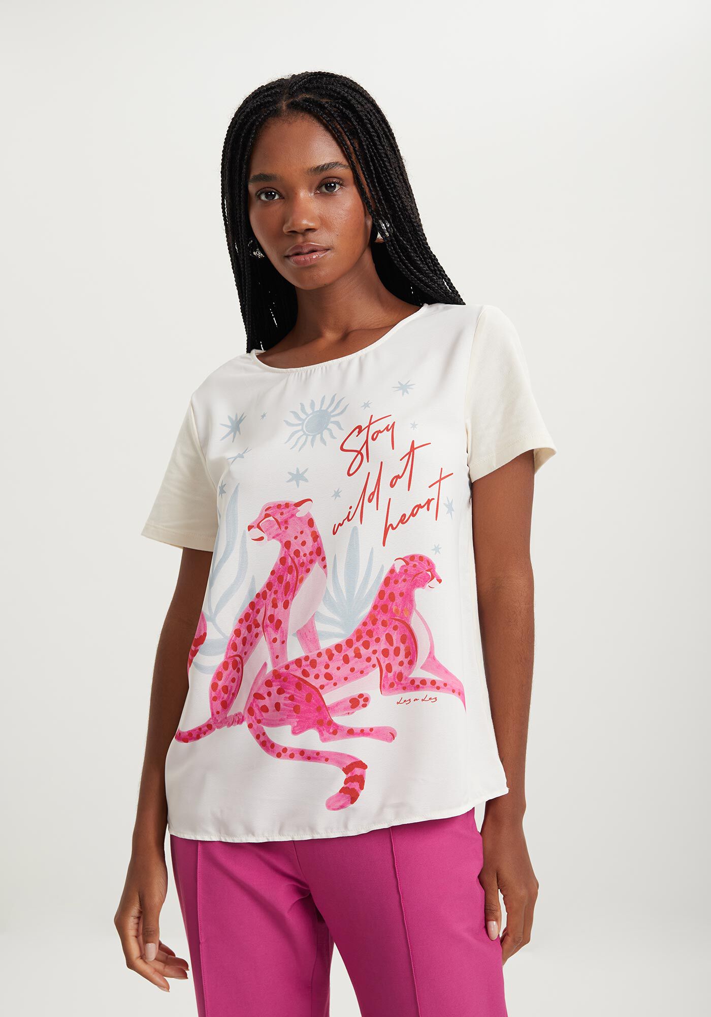 Blusa T-shirt De Mangas Curtas Com Frente Estampada, , large.