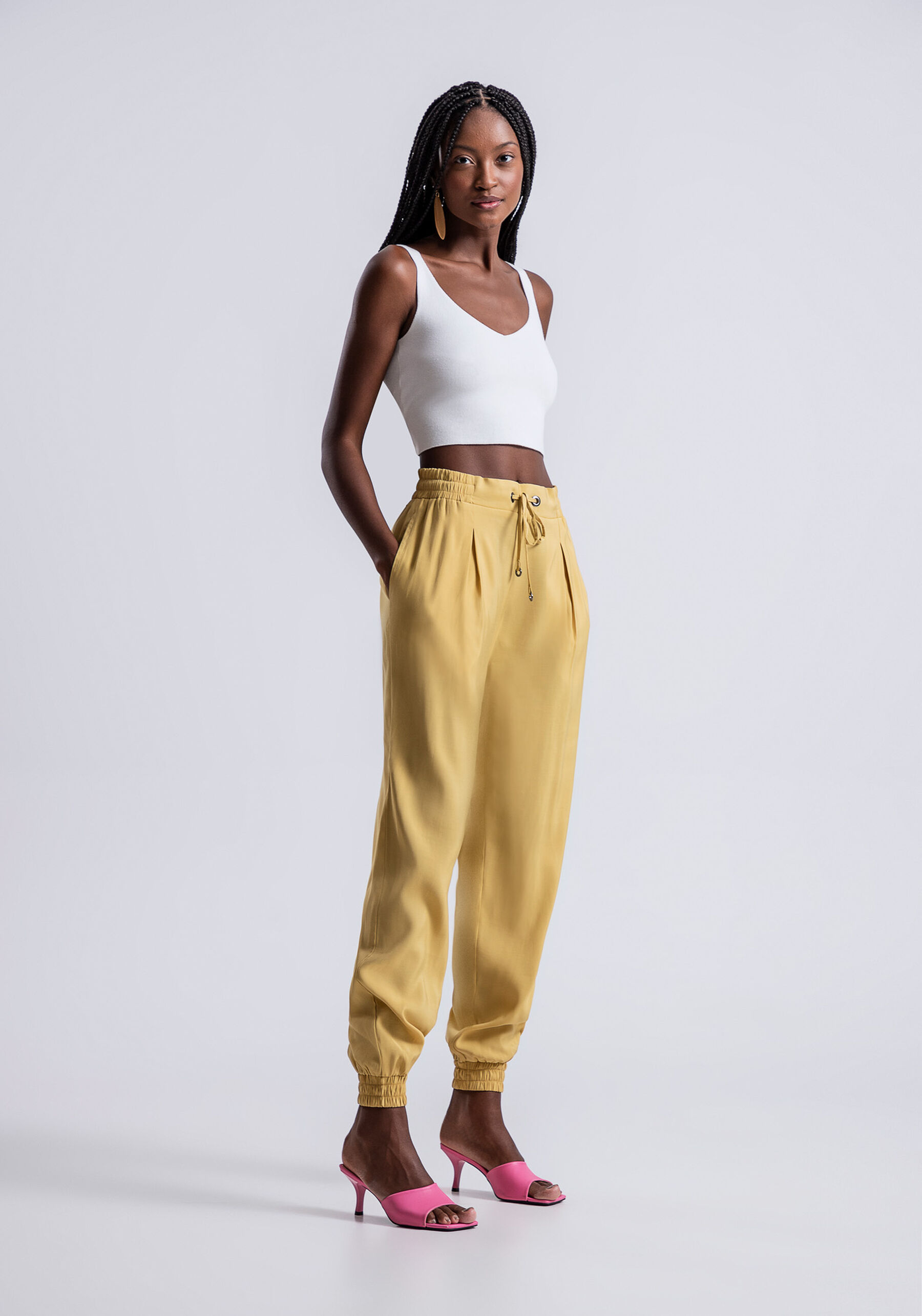 Calça Jogging Cintura Alta com Pregas, . Calça Jogging Cintura Alta com Pregas, , large.