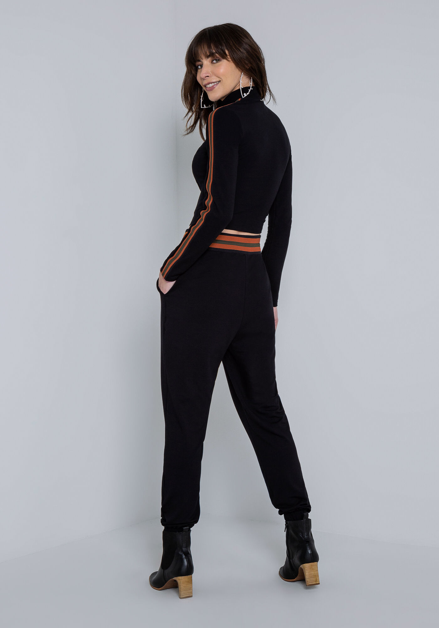 Cal&ccedil;a Jogging Moletom com C&oacute;s em Retil&iacute;nea, , large.