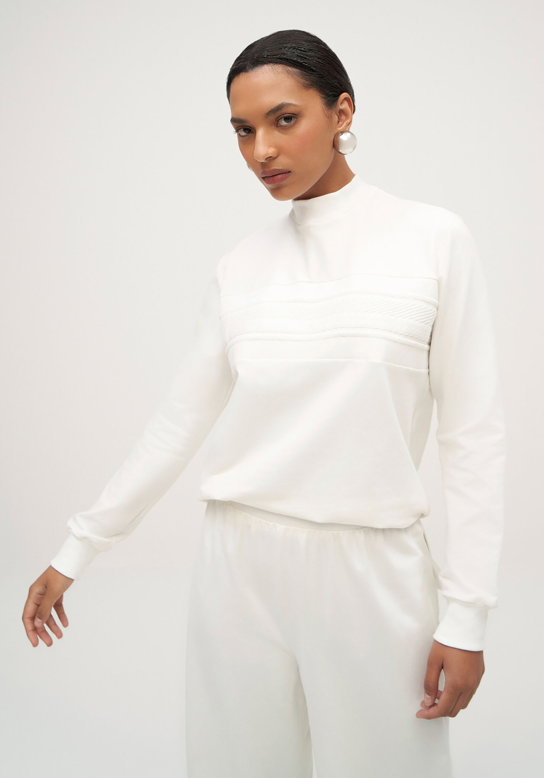 Conjunto em Molecotton com Blusão e Calça Pantalona, BRANCO OFF WHITE. Conjunto em Molecotton com Blusão e Calça Pantalona, BRANCO OFF WHITE, large.