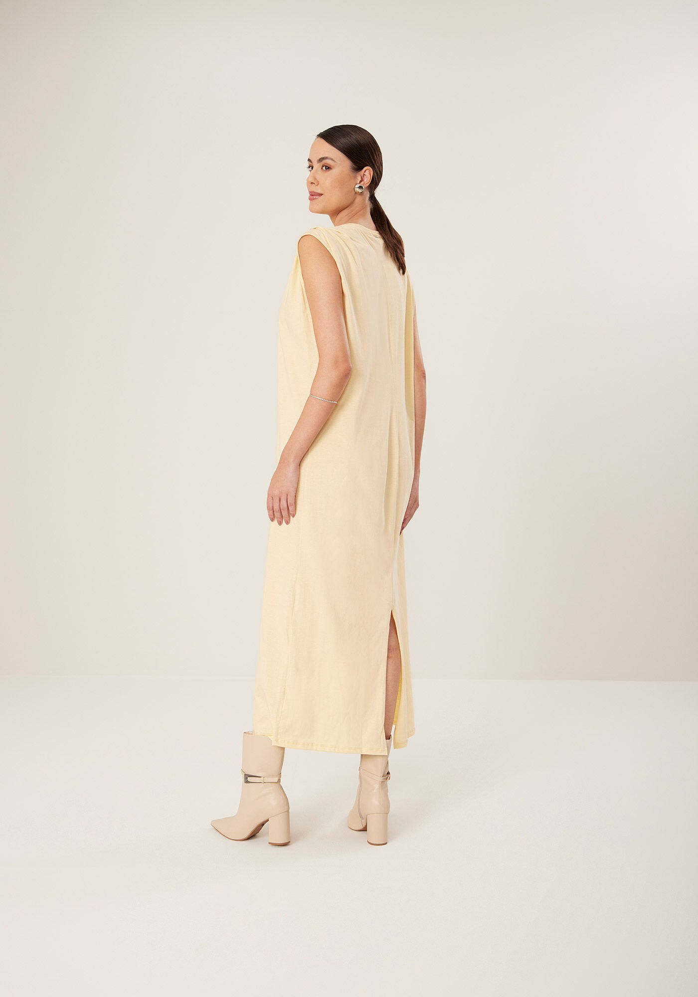 Vestido Midi Ch&aacute; Em Algod&atilde;o Com Drapeado Nos Ombros, , large.