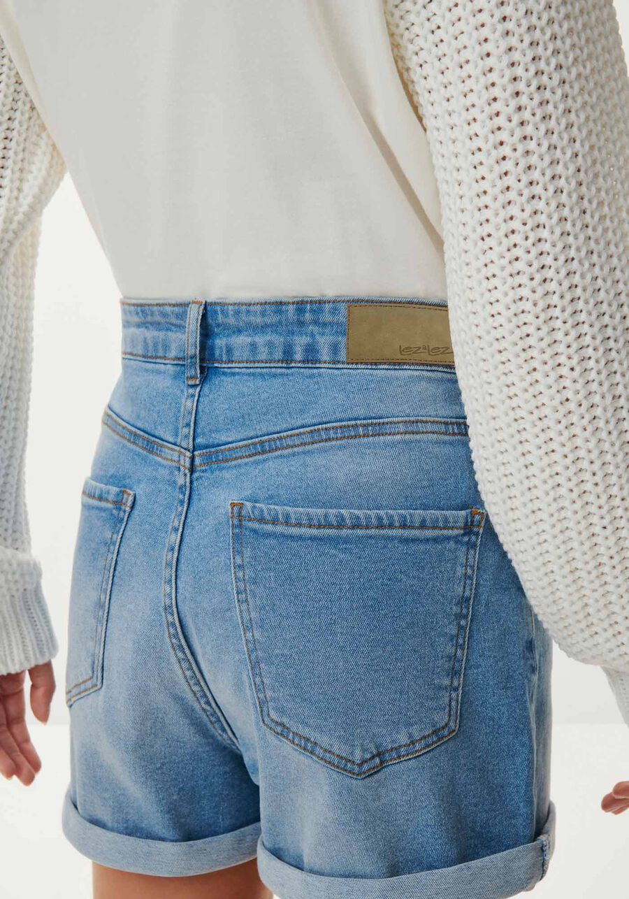 Shorts Jeans Mom Super Alto com Elasticidade, JEANS CLARO, large.