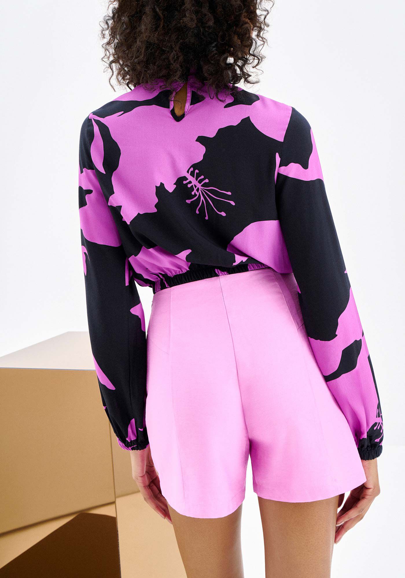 Shorts Cintura Alta Alfaiataria com Bolso, , large.