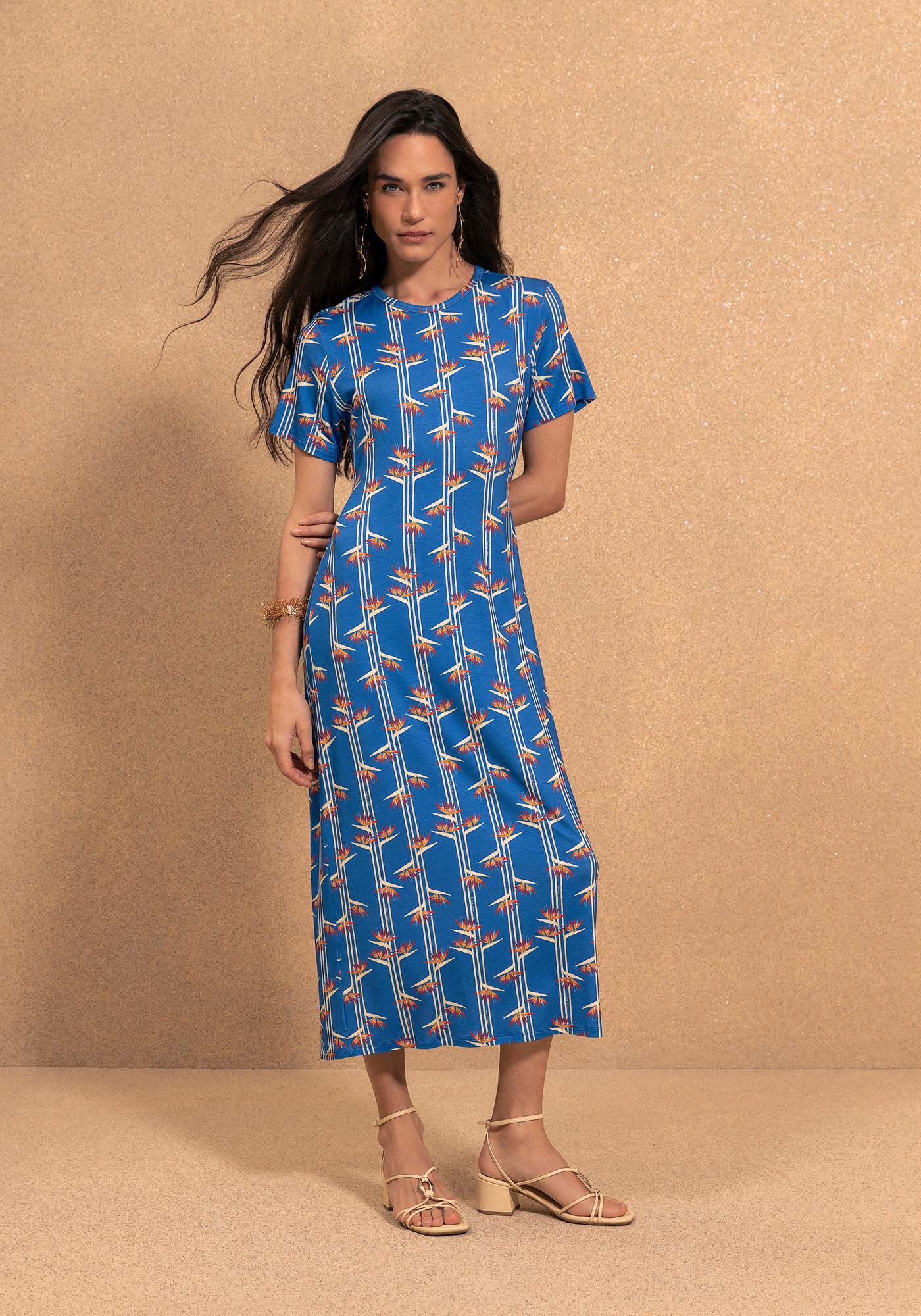 Vestido Midi Estampado De Manga Curta Com Recorte Nas Costas, STRELIZIA MINI AZUL, large.