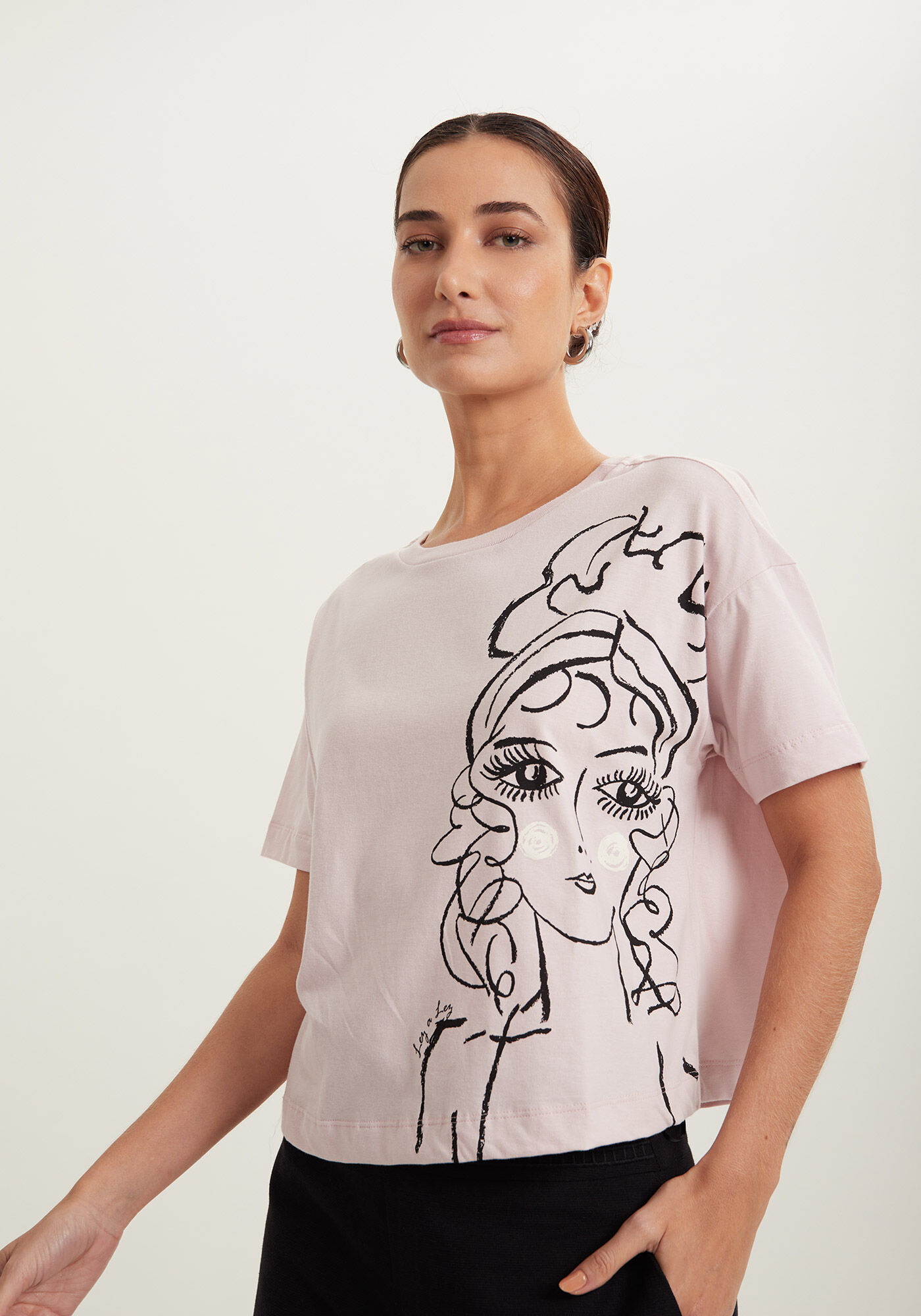 Blusa Com Mangas Curtas E Estampa Local Em Malha Prime, , large.