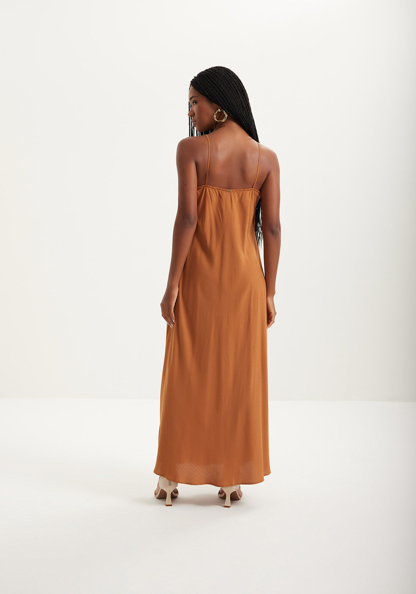 Vestido De Al&ccedil;as Midi Ch&aacute; Em Viscose Com Fios De Lurex, , large.