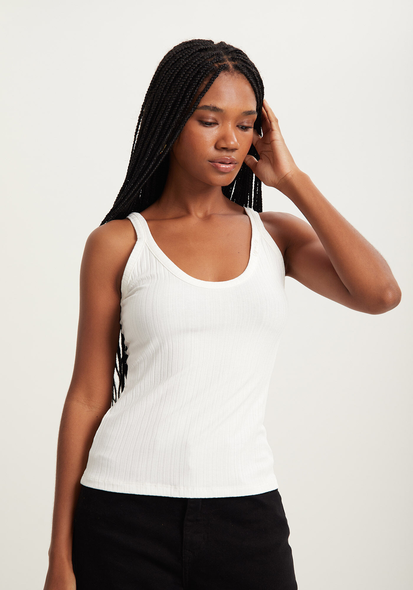 Blusa Regata B&aacute;sica De Al&ccedil;as Em Malha Canelada, , large.