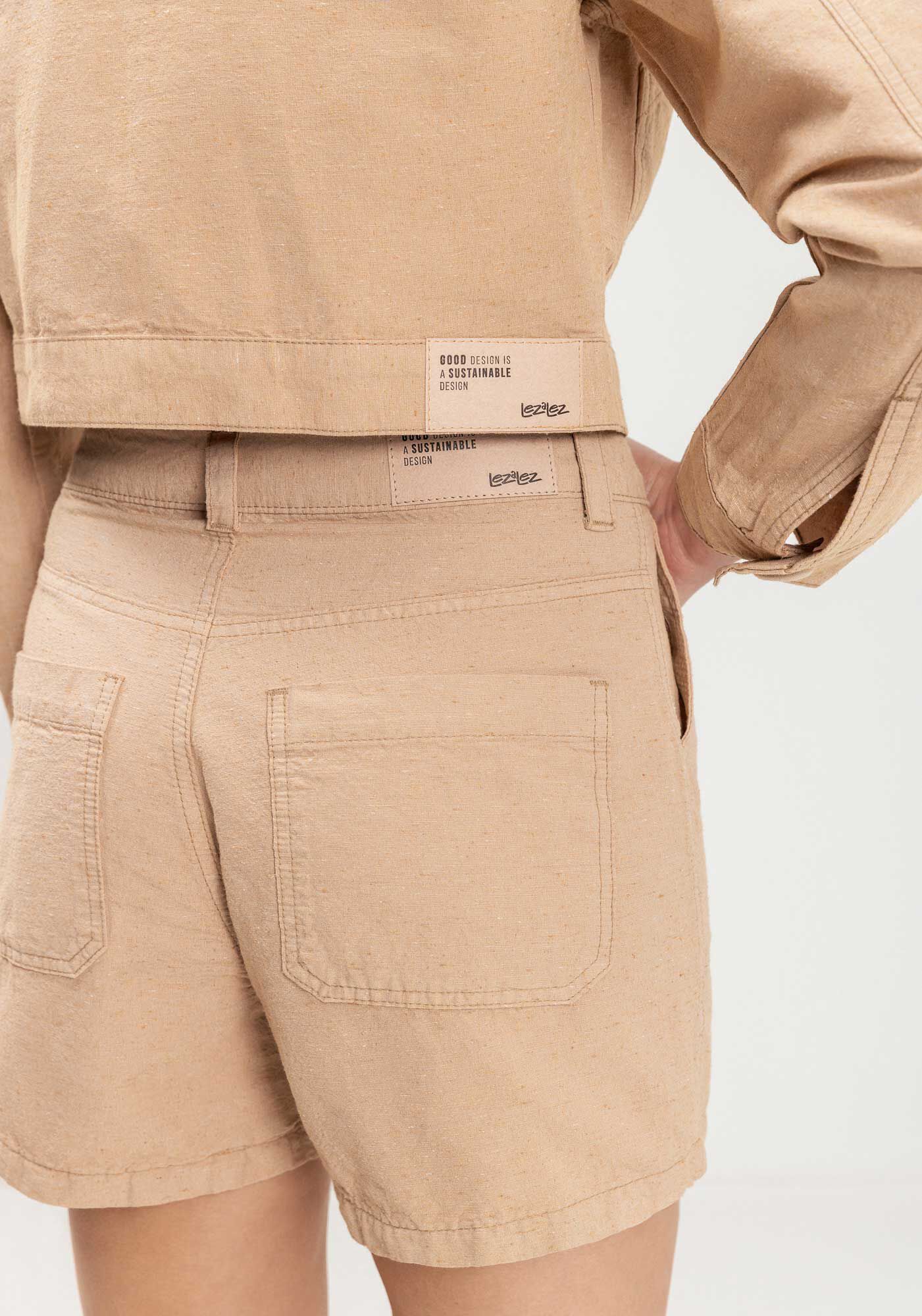 Shorts Mom Com Cintura Alta E Bolsos Em Sarja Sustent&aacute;vel, , large.