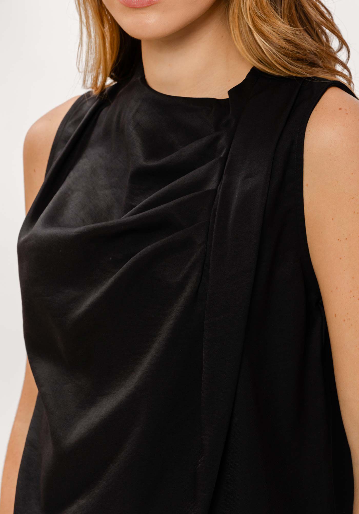 Blusa em Algod&atilde;o com Pregas Assim&eacute;tricas, PRETO REATIVO, large.