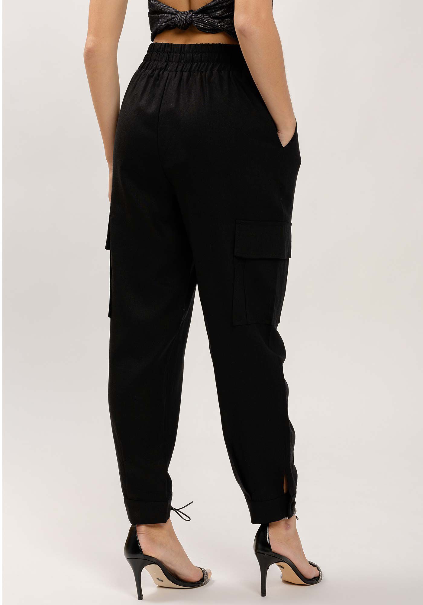 Cal&ccedil;a Jogger em Linho com Bolso Cargo, PRETO REATIVO, large.