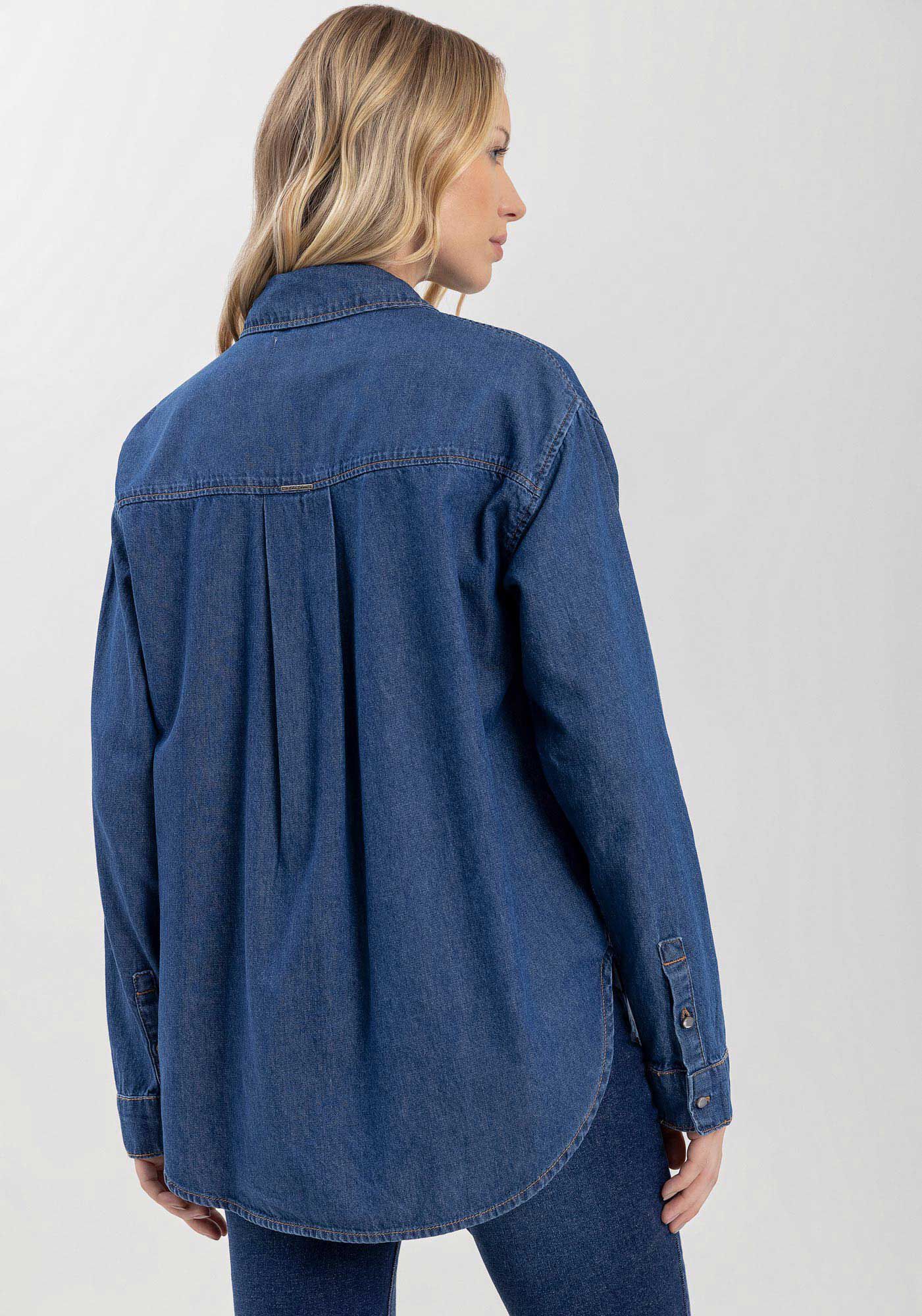 Camisa Jeans Alongada Com Mangas Longas E Bolsos Frontais, , large.