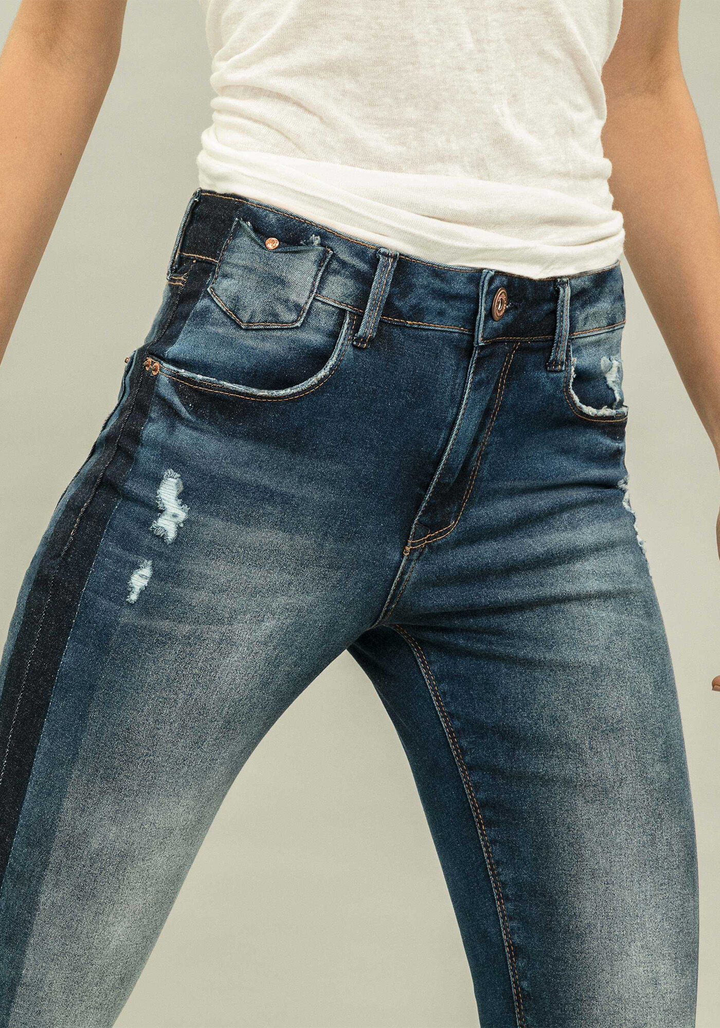 Cal&ccedil;a Skinny Bali Duo Core Jeans, , large.