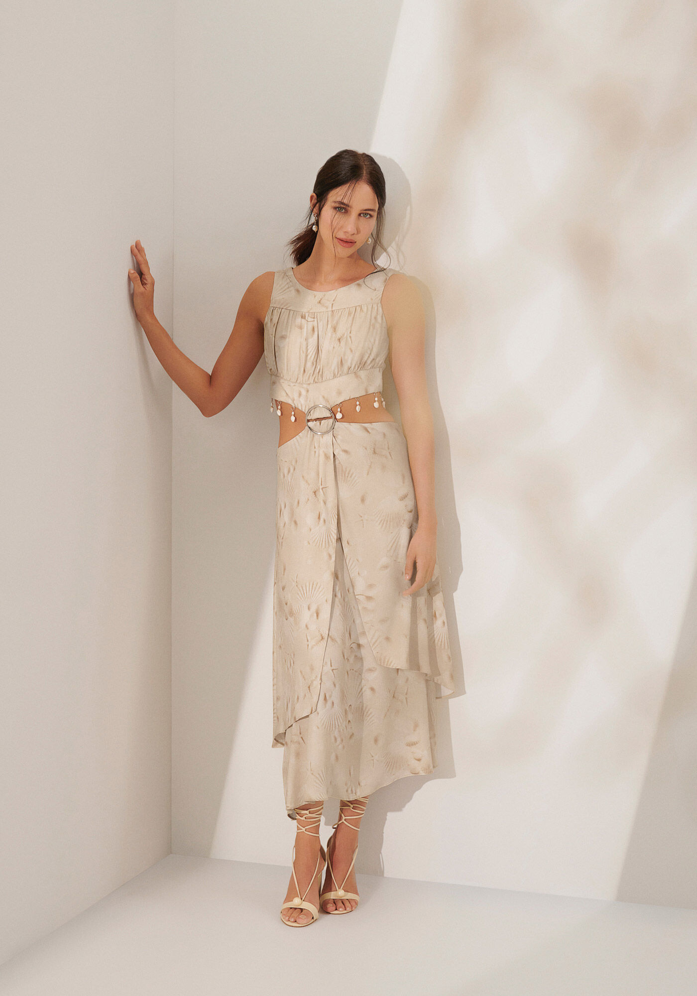 Vestido Midi Estampado com Cut Out e Conchas, BEIRA-MAR, large.