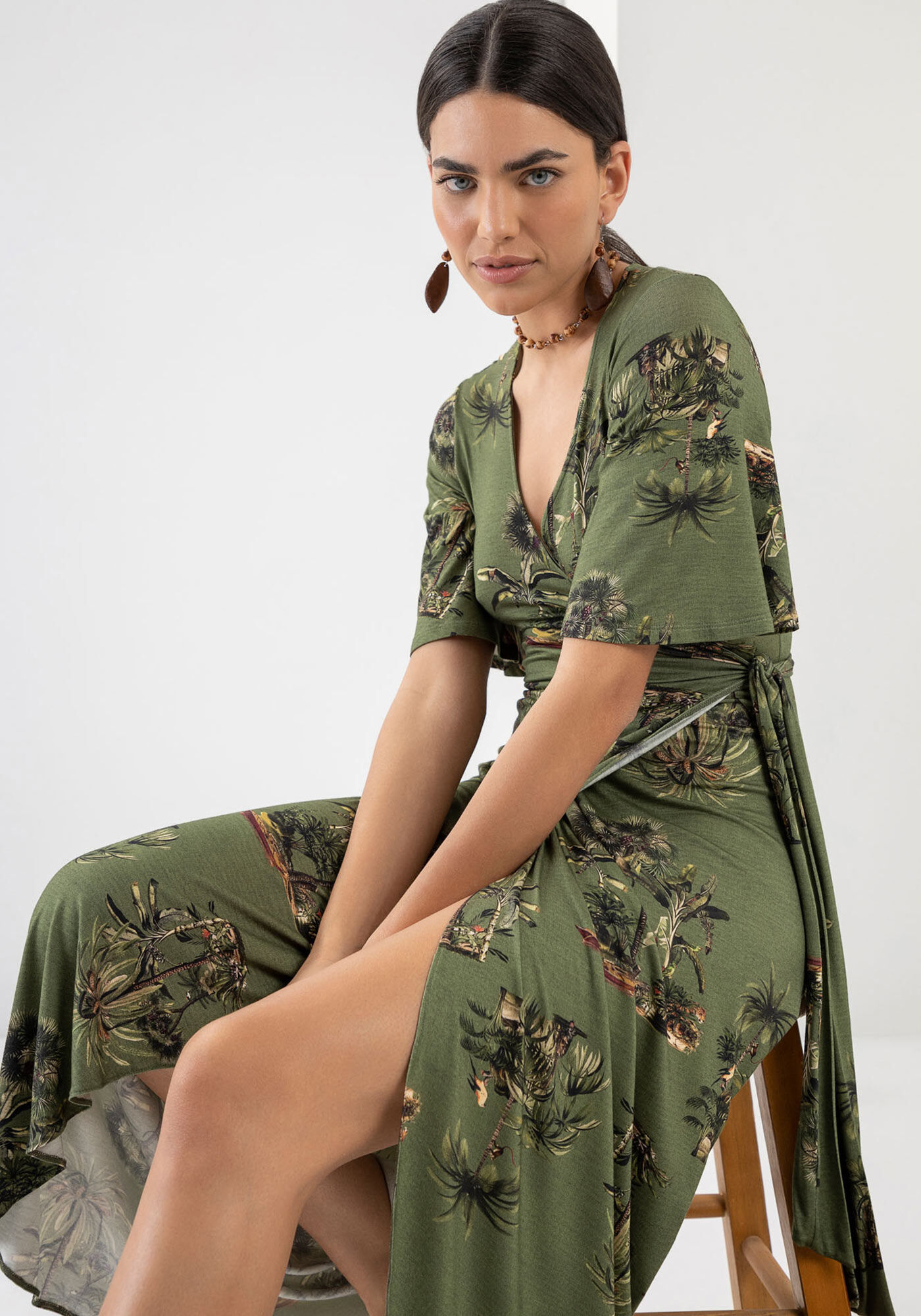 Vestido Midi Estampado em Malha Transpassado, , large.