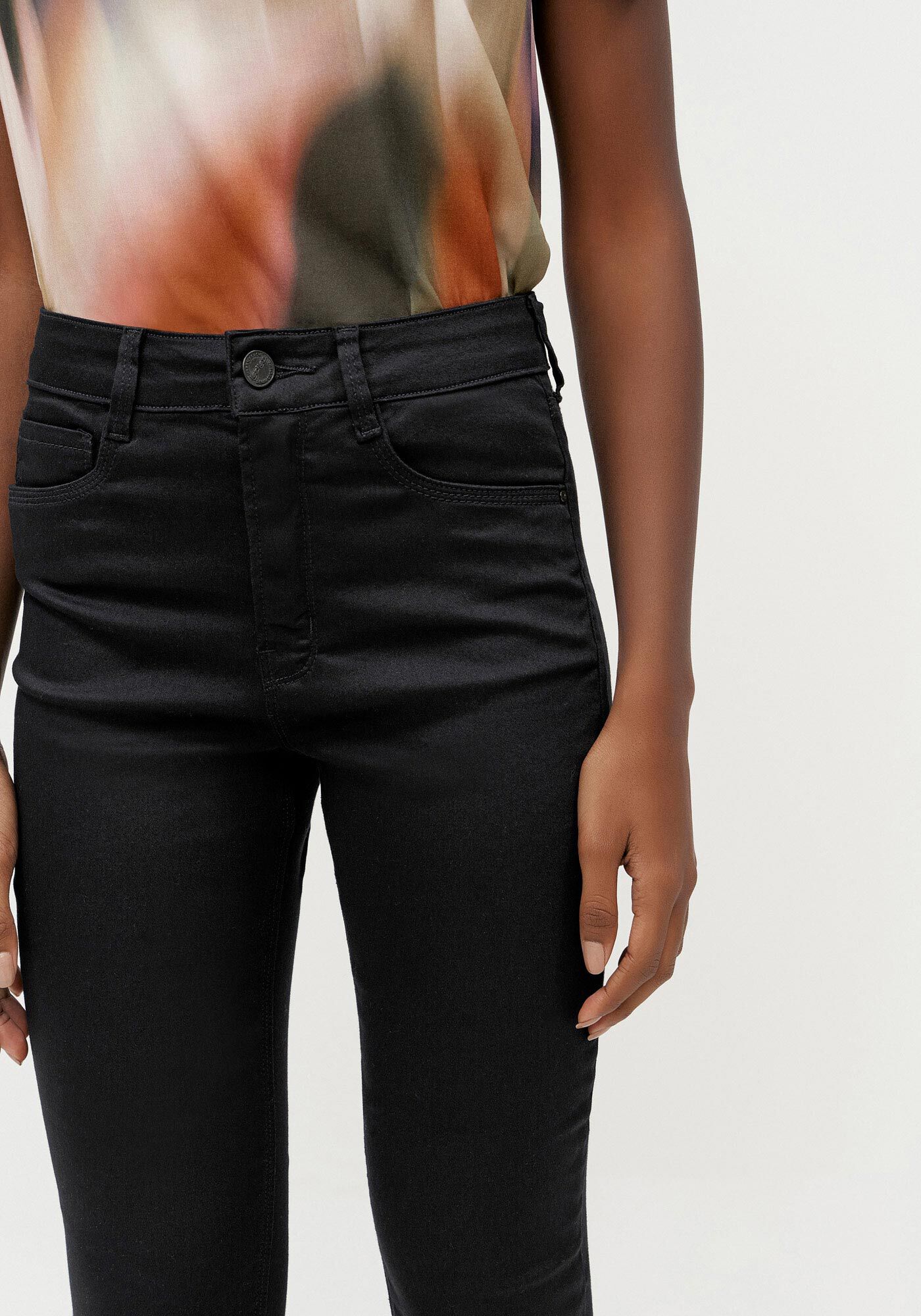 Cal&ccedil;a Sarja Boot Cut Sustent&aacute;vel Ever Black, PRETO REATIVO, large.