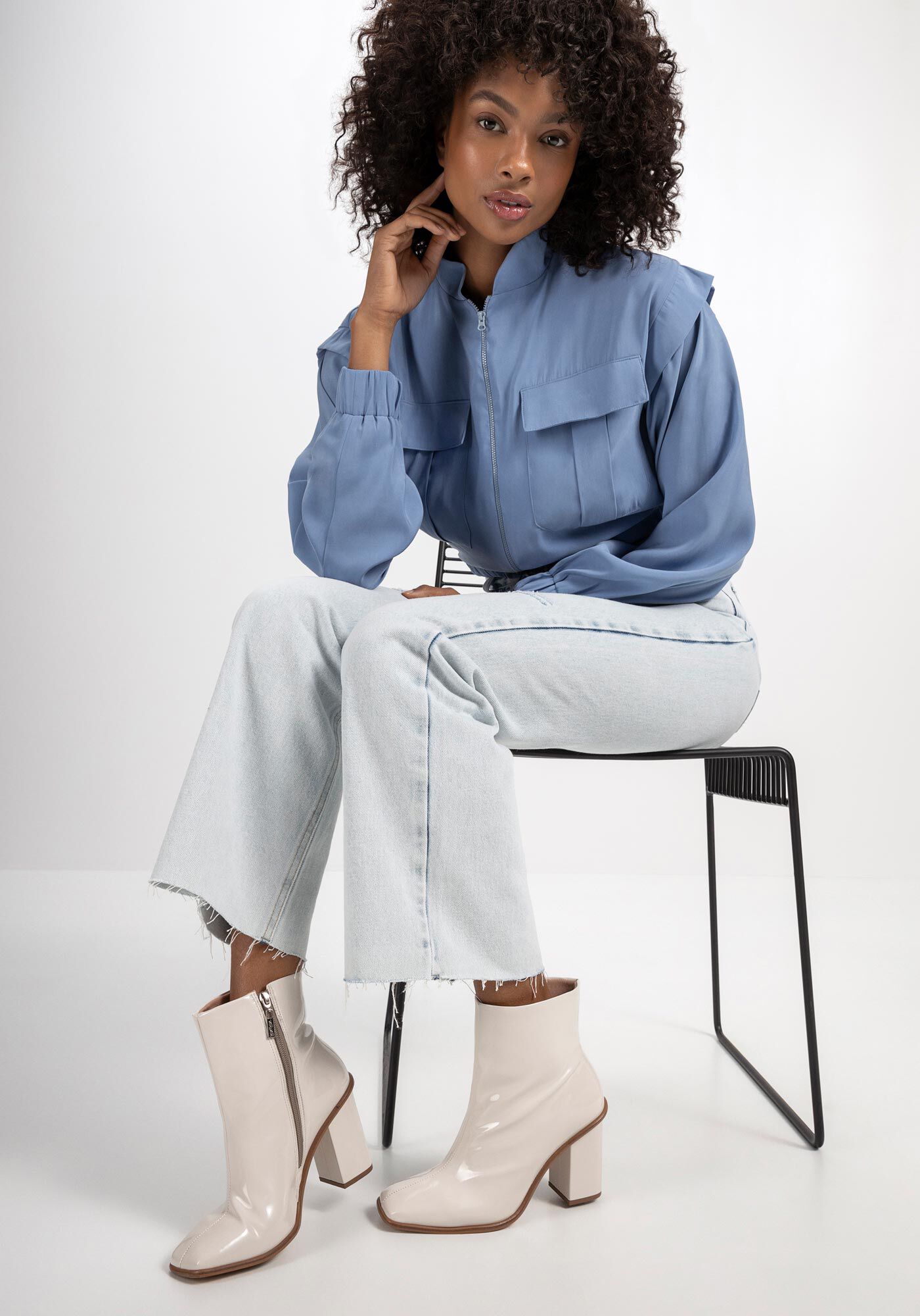 Bota Cano M&eacute;dio Vinil com Salto Bloco, BEGE VALSA, large.