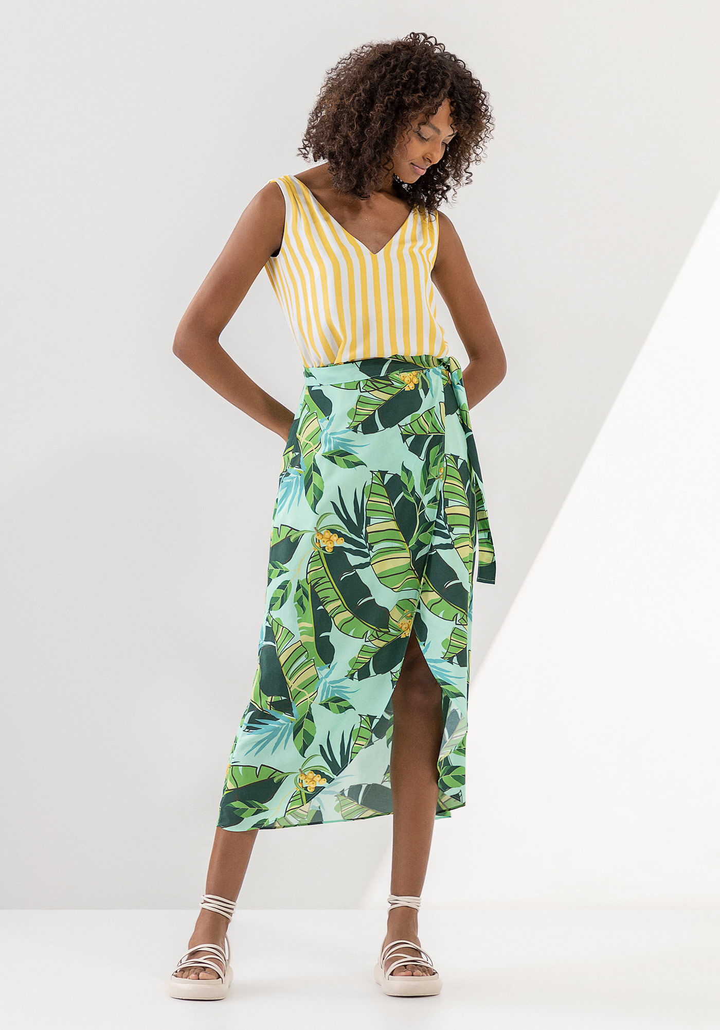Conjunto Vestido Curto e Saia Transpassada Lez a Lez