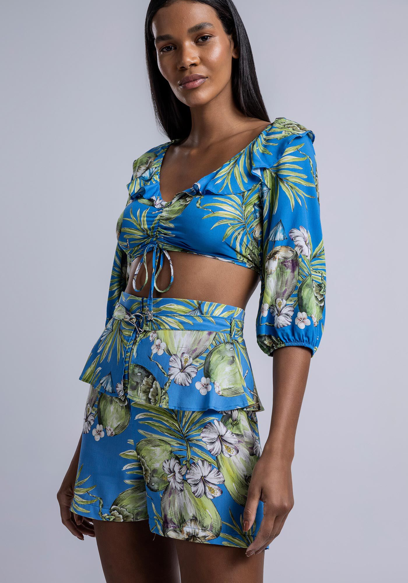 Shorts Estampado com Babado e Cinto, AGUA DE COCO, large.