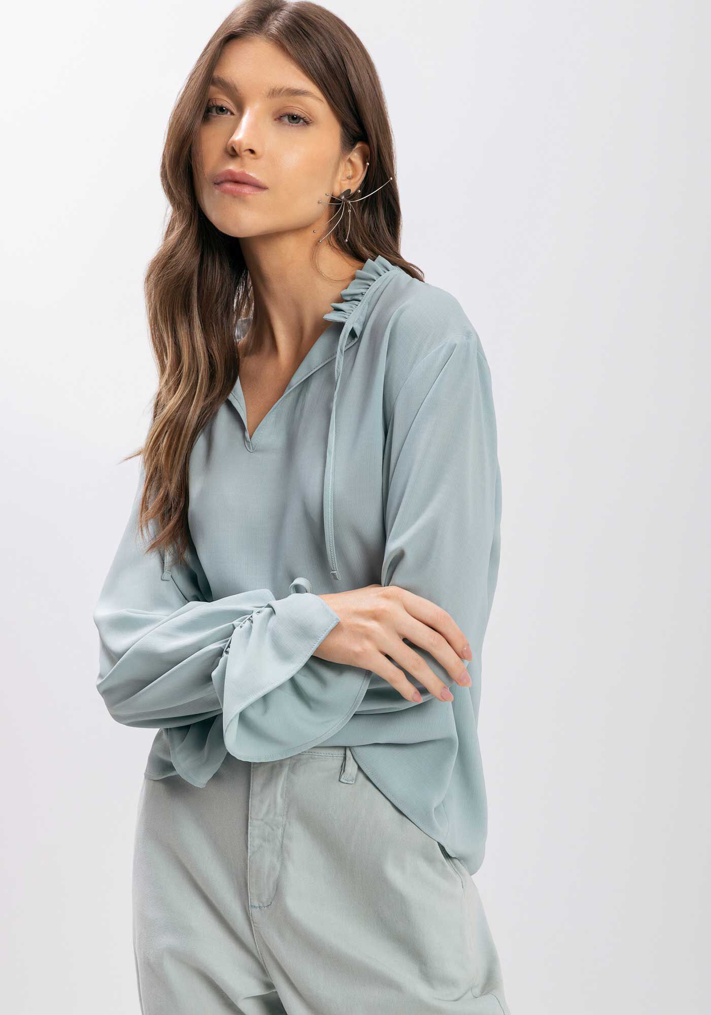 Blusa De Mangas Longas Com Babado E Amarra&ccedil;&atilde;o Em Chiffon, , large.